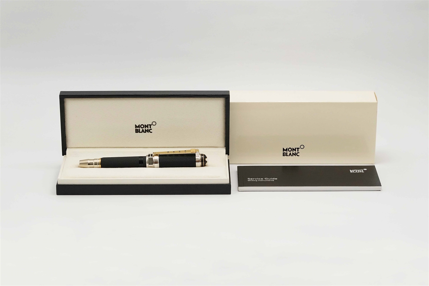 Bút máy Montblanc Great Characters Elvis Presley Special Edition 18K EF