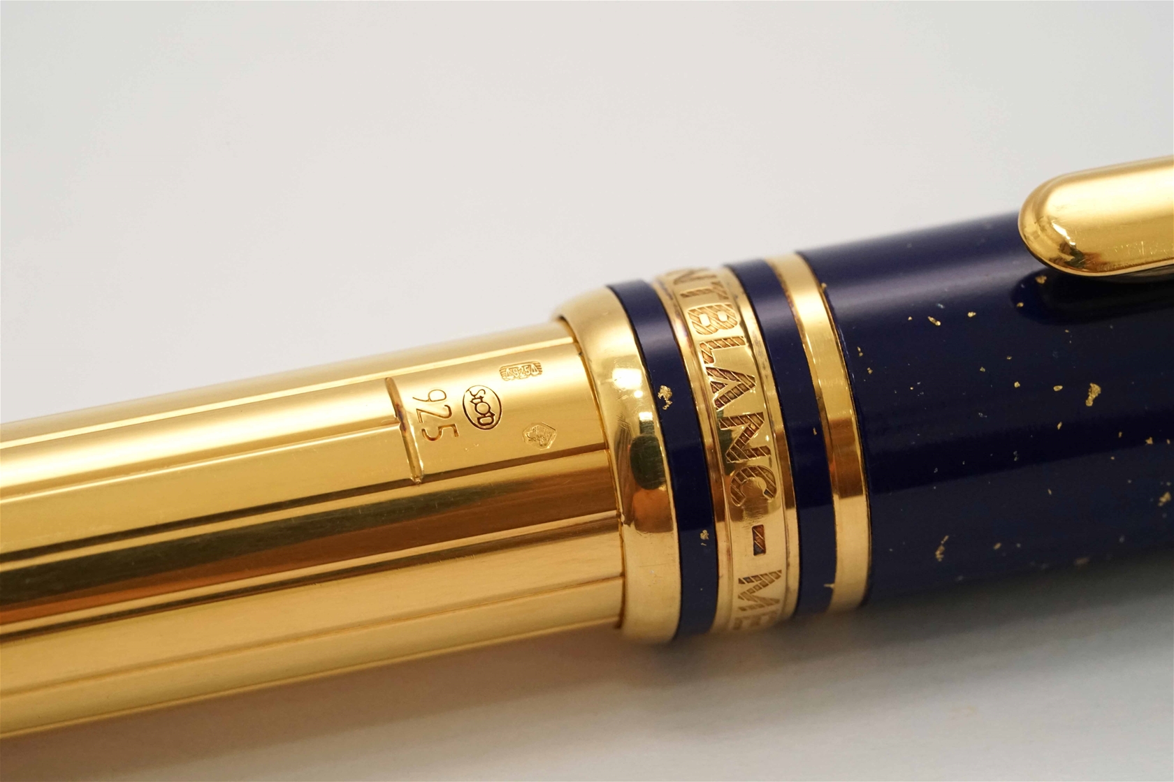 Bút máy Montblanc Meistersrtuck 144 Ramses II Vermeil & Lapis Lazuli 18K F