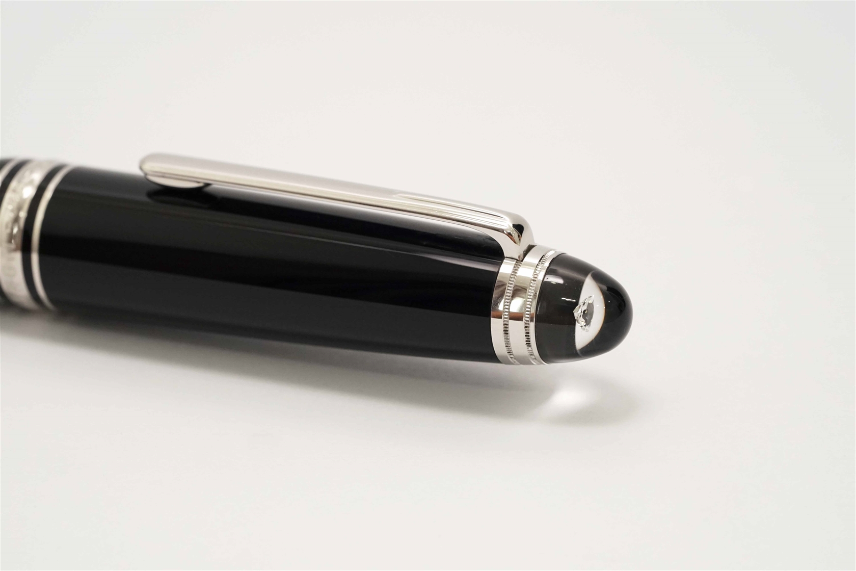 Bút máy Montblanc Meisterstuck 146 Diamond LeGrand Platinum Coated 18K M