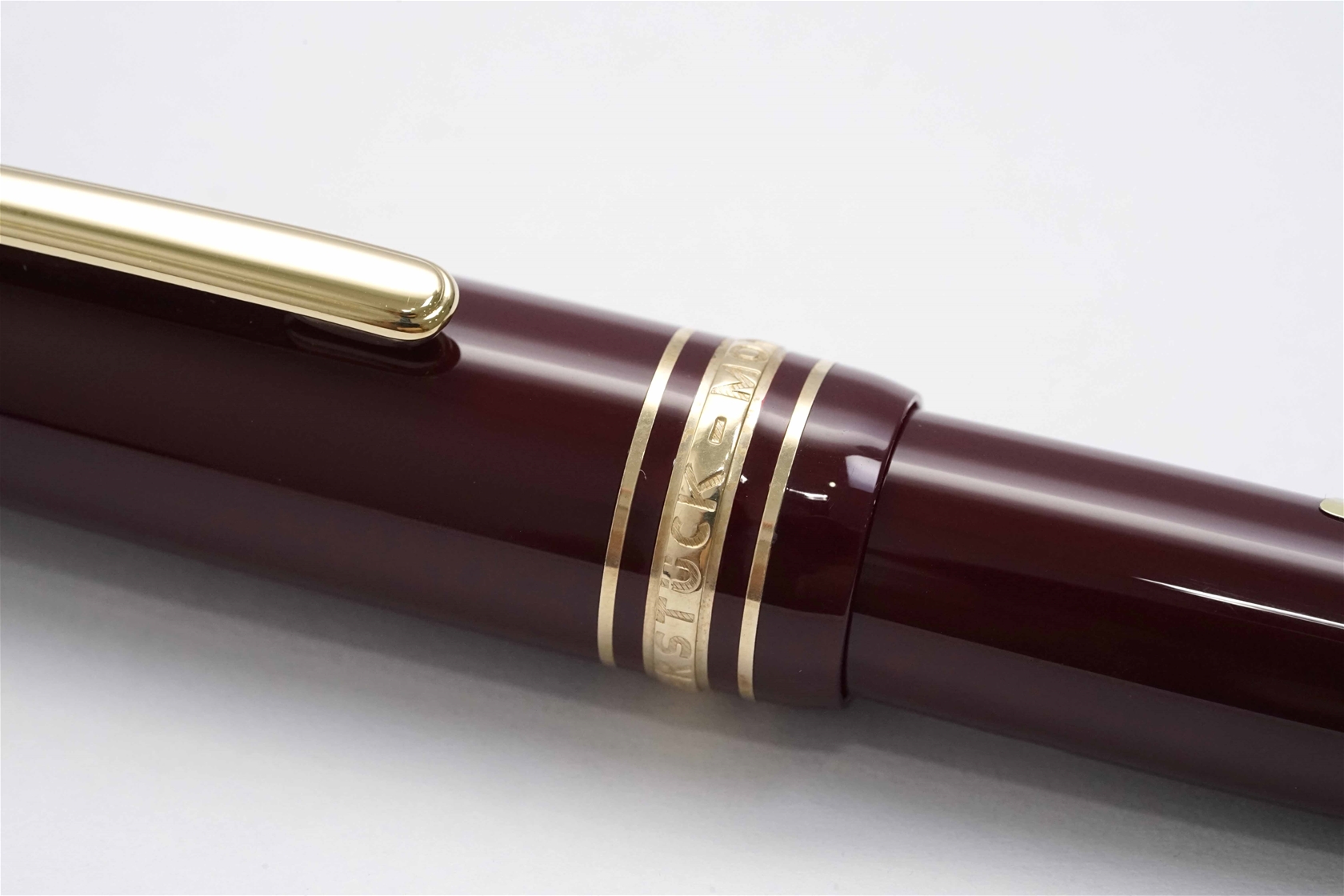 Bút máy Montblanc Meisterstuck 146R Bordeaux LeGrand 14K M