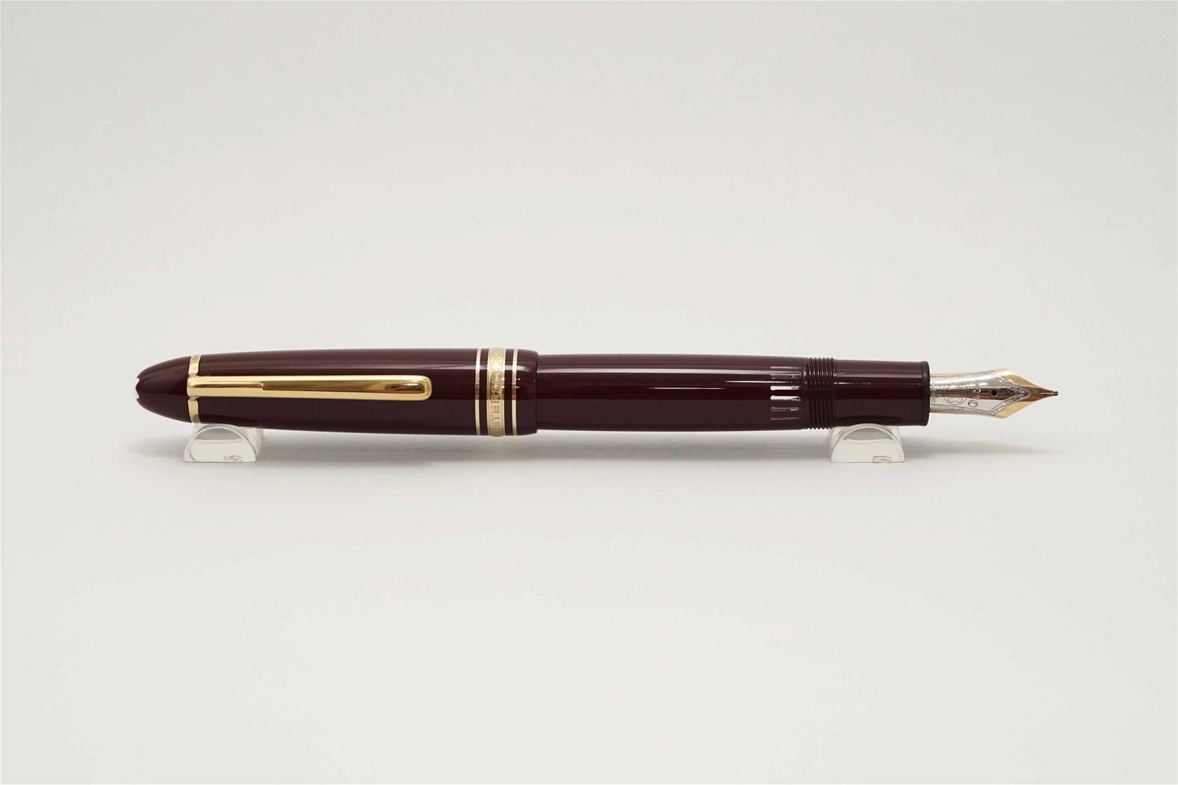 Bút máy Montblanc Meisterstuck 146R Bordeaux LeGrand 18K F