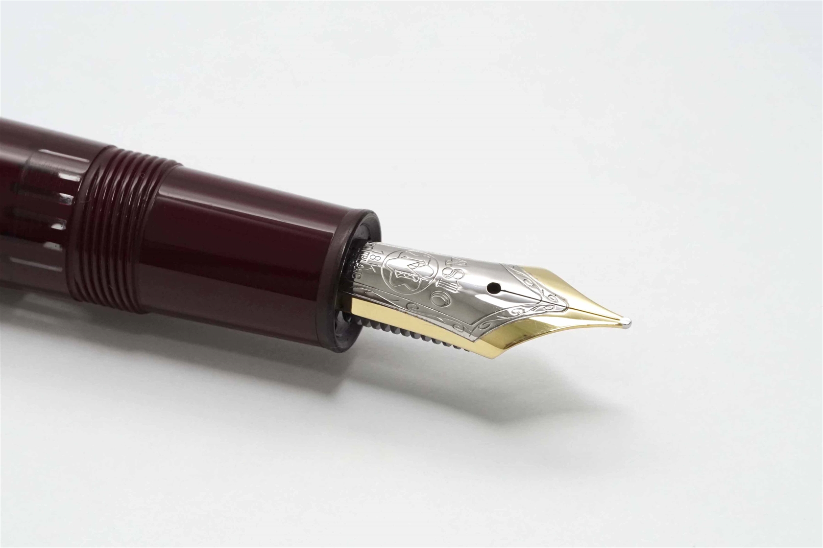 Bút máy Montblanc Meisterstuck 146R Bordeaux LeGrand 18K F