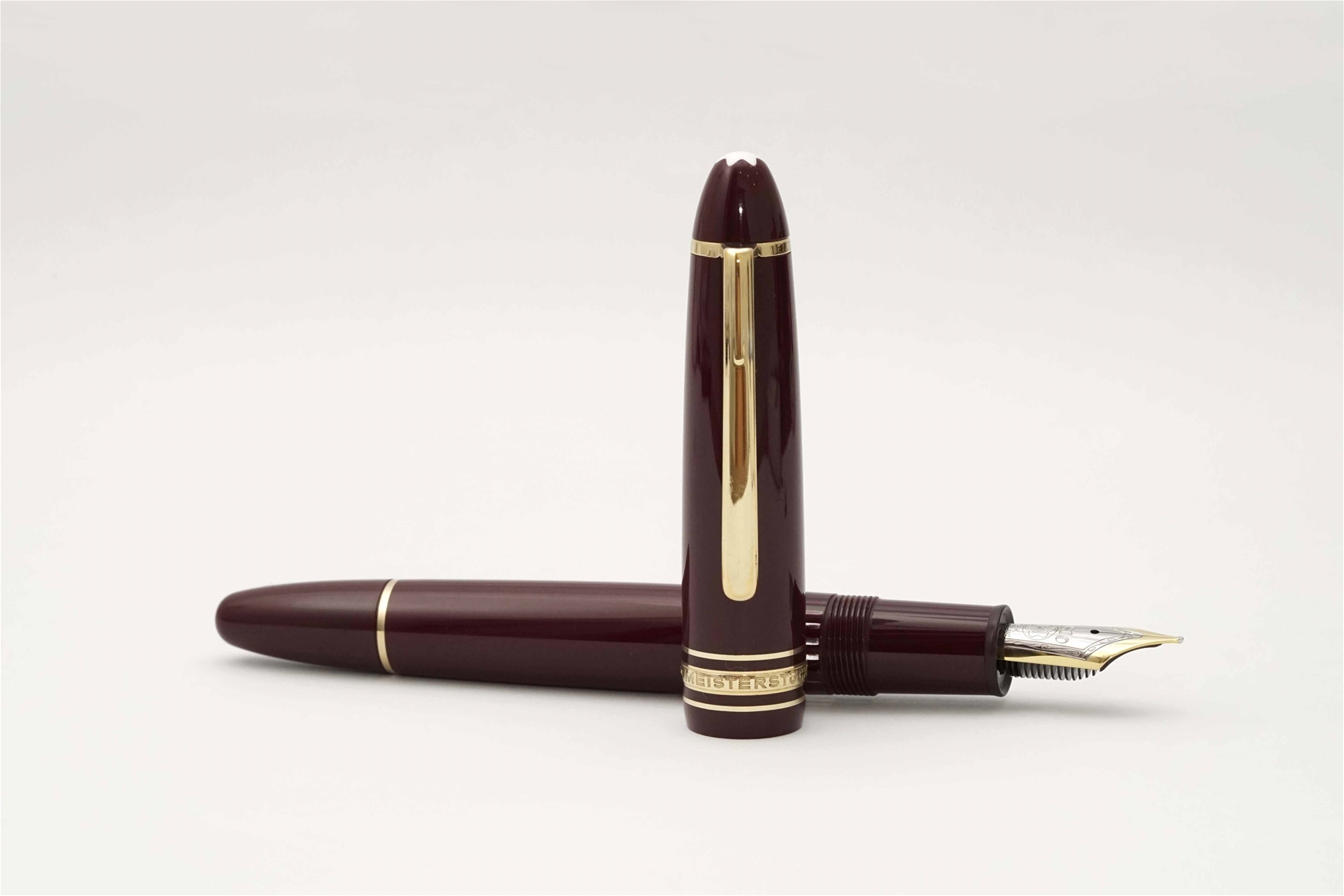 Bút máy Montblanc Meisterstuck 146R Bordeaux LeGrand 18K F