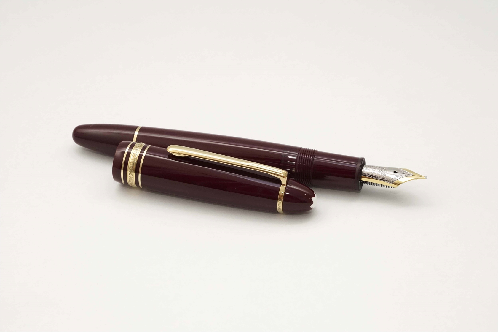 Bút máy Montblanc Meisterstuck 146R Bordeaux LeGrand 18K F