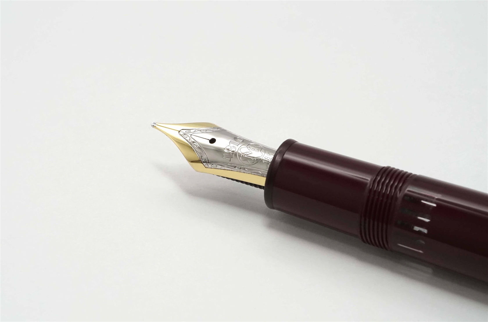 Bút máy Montblanc Meisterstuck 146R Bordeaux LeGrand 18K F