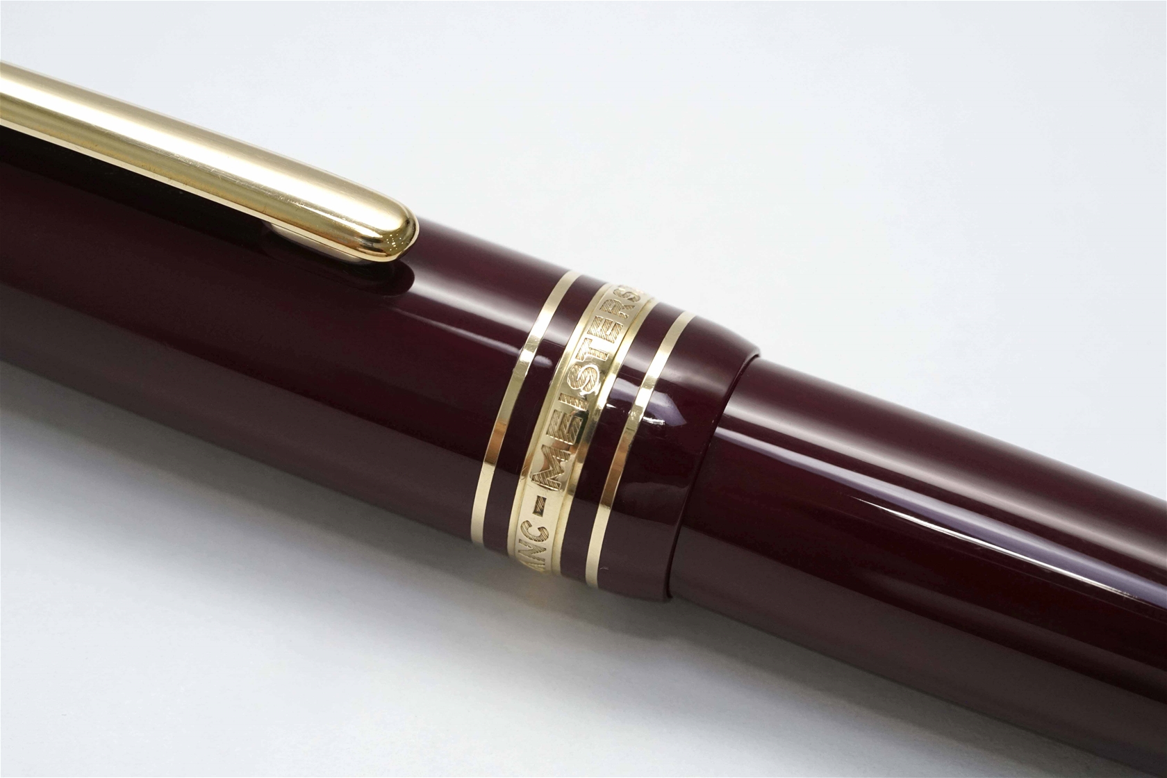 Bút máy Montblanc Meisterstuck 146R Bordeaux LeGrand 18K F