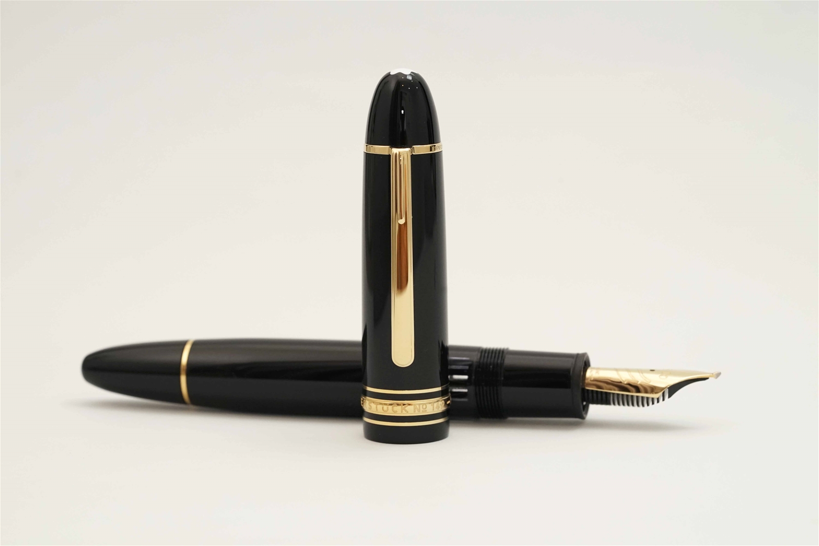 Bút máy Montblanc Meisterstuck 149 Calligraphy 18K Curved Nib