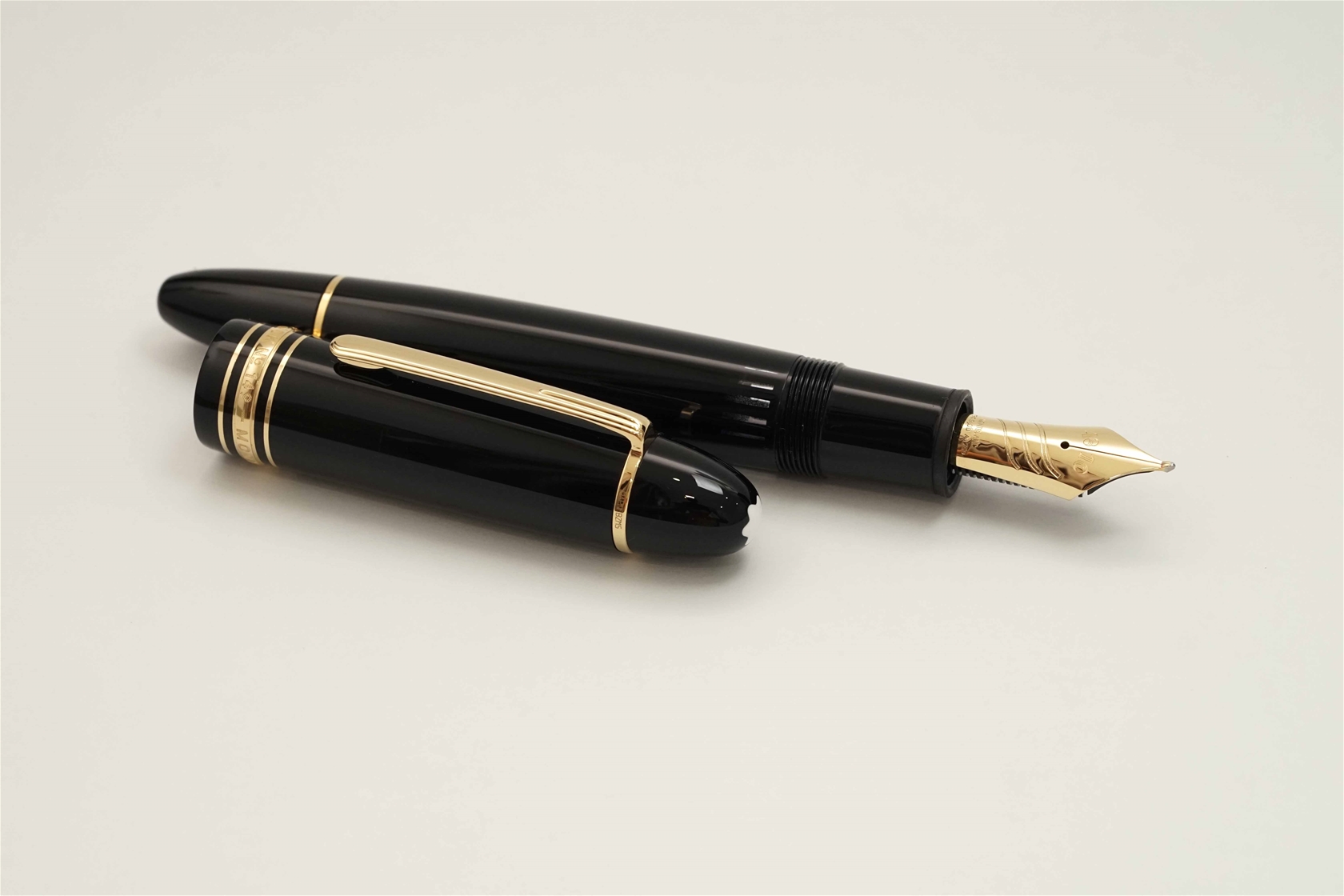 Bút máy Montblanc Meisterstuck 149 Calligraphy 18K Curved Nib