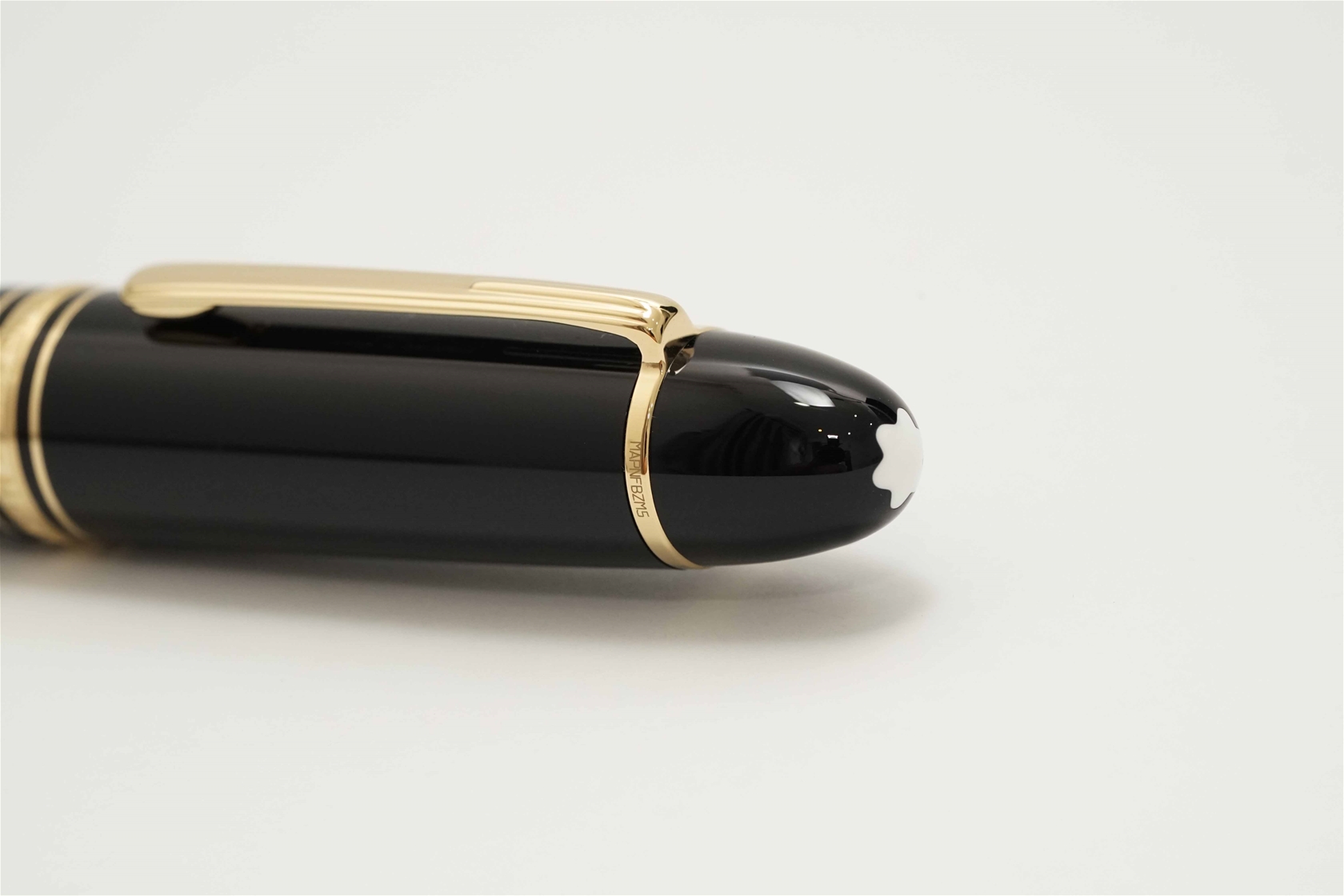 Bút máy Montblanc Meisterstuck 149 Calligraphy 18K Curved Nib