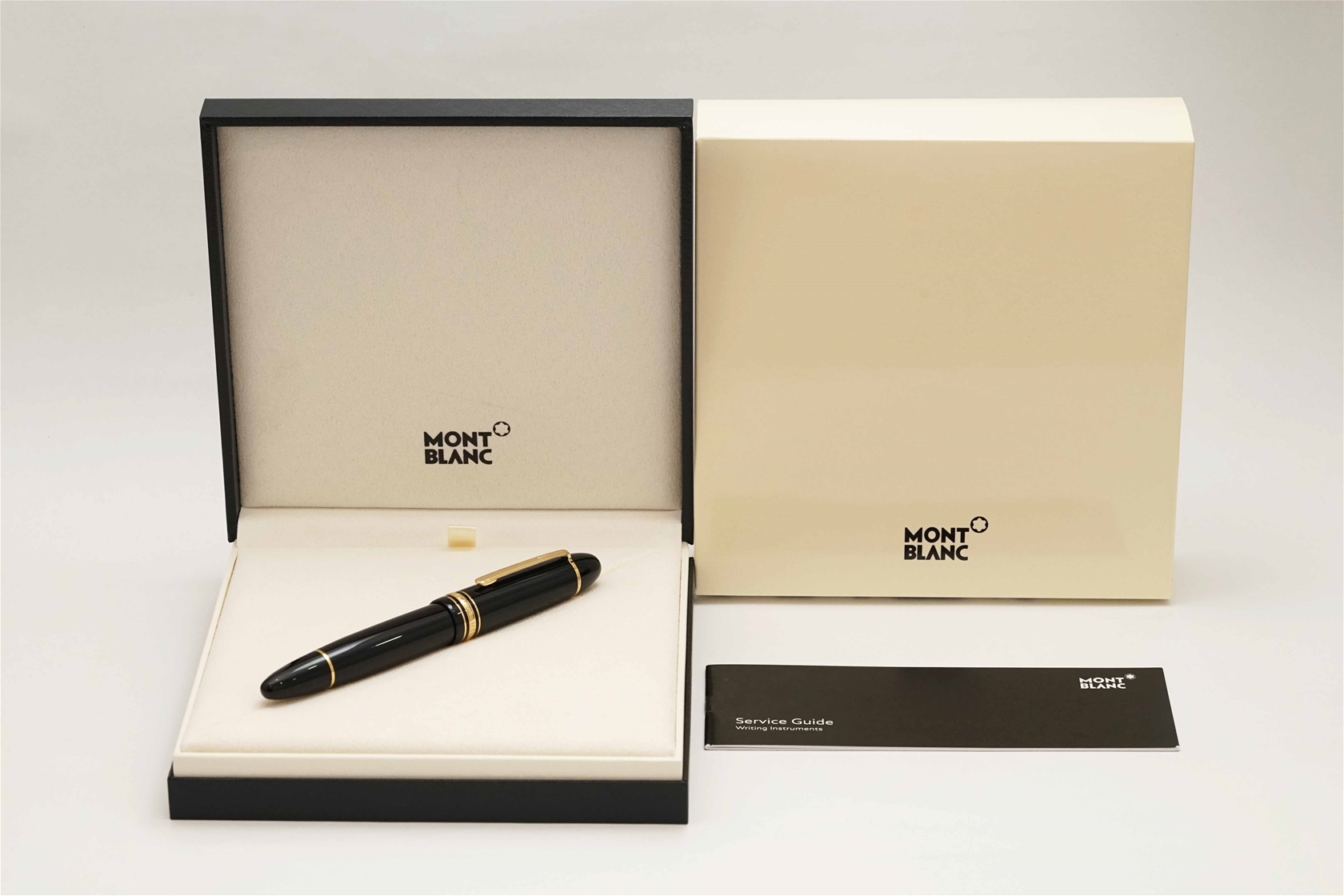 Bút máy Montblanc Meisterstuck 149 Classic Black Resin 18K F