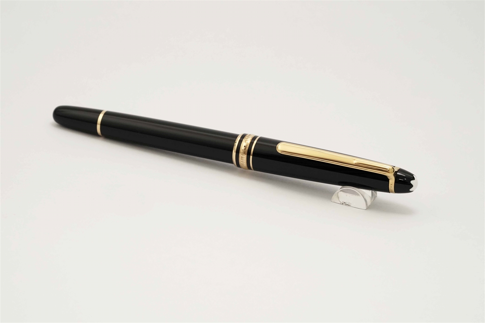 Bút bi nước Montblanc Meisterstuck 163 Classic & Gold Rollerball