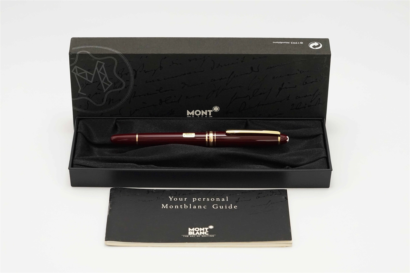 Bút bi nước Montblanc Meisterstuck 163 Classique Burgundy Rollerball Pen