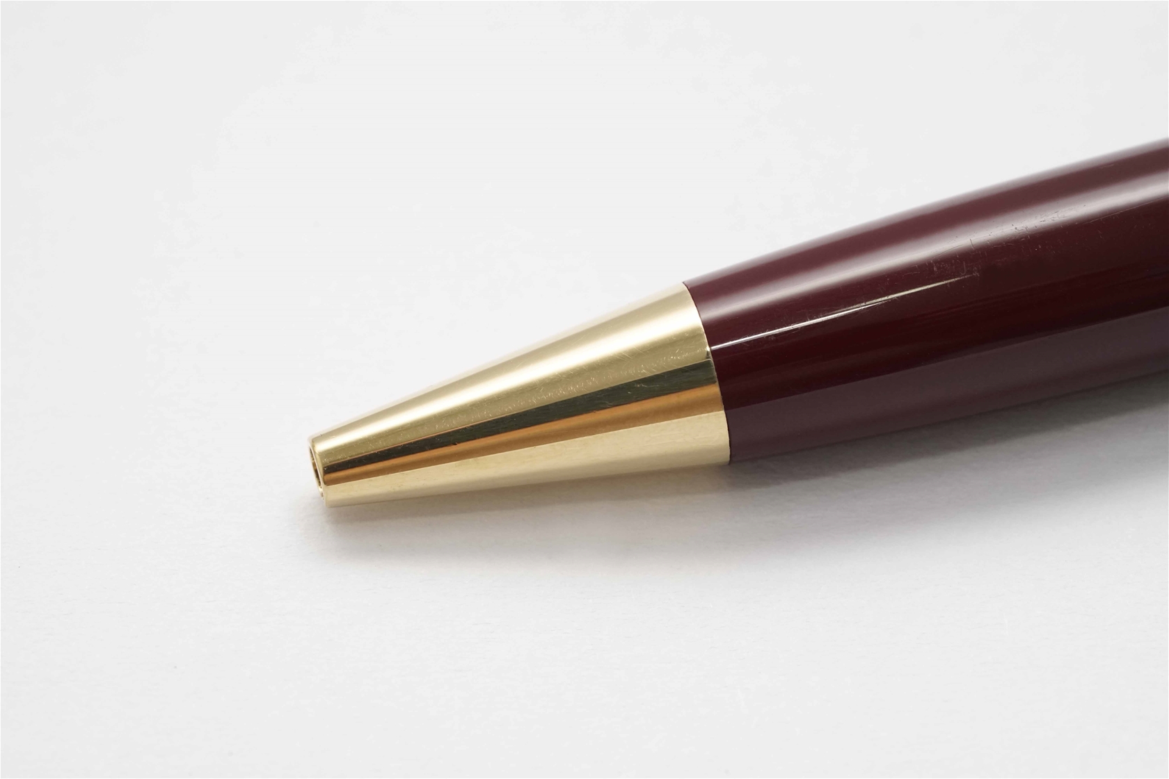 Bút bi Montblanc Meisterstuck 164R Bordeaux Ballpoint Pen