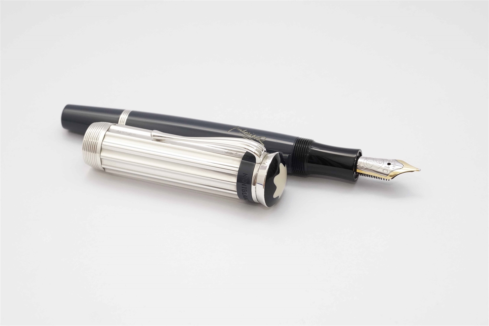 Bút máy Montblanc Meisterstuck Charles Dickens Special Edition 18K F