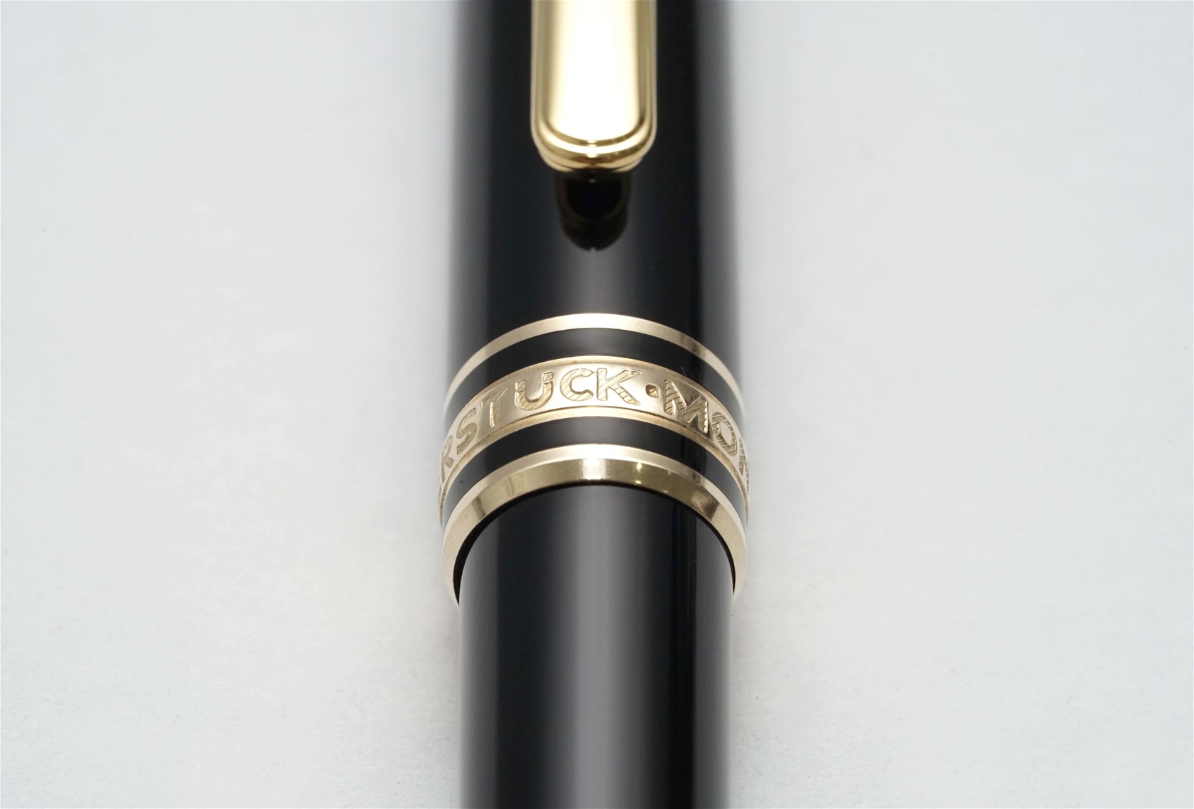 Bút bi Montblanc Meisterstuck Hommage A W.A. Mozart Ballpoint Mini 