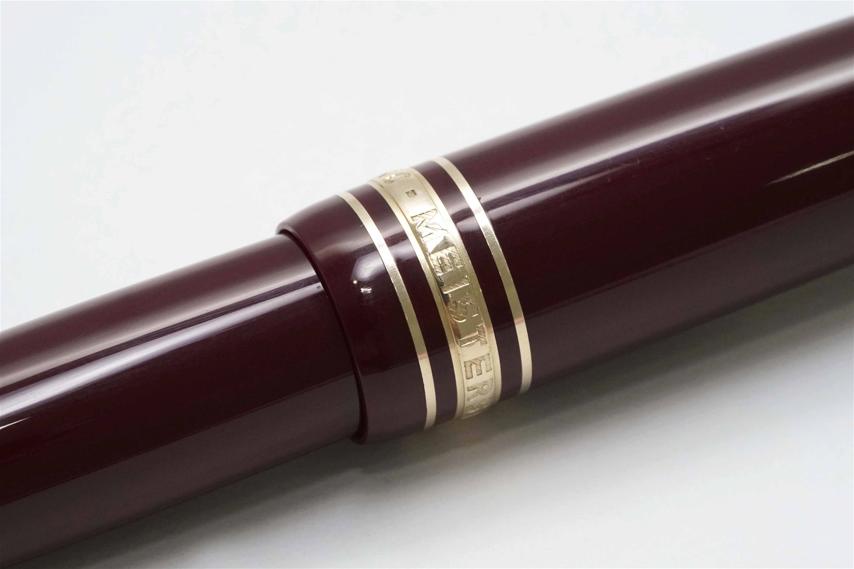 Bút máy Montblanc Meisterstuck Le Grand 147 Traveller Bordeaux 14K F 