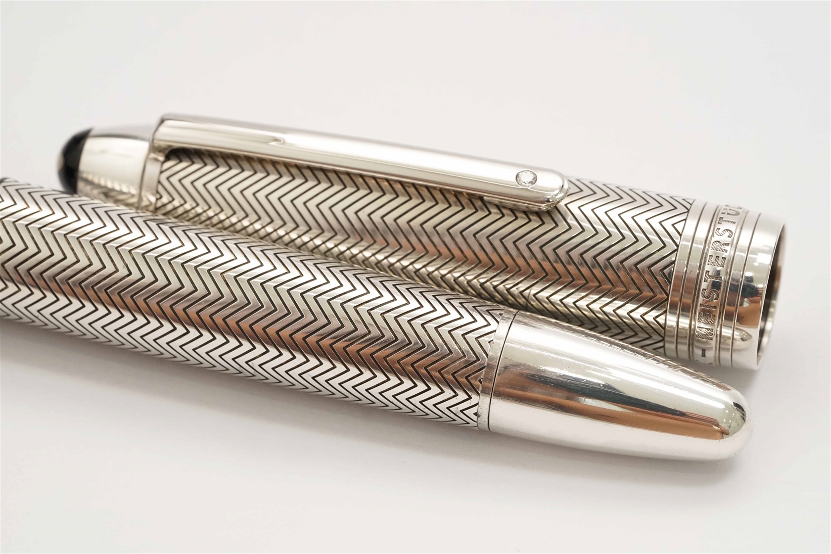 Bút máy Montblanc Meisterstuck LeGrand Solitaire Silver Barley 18K M