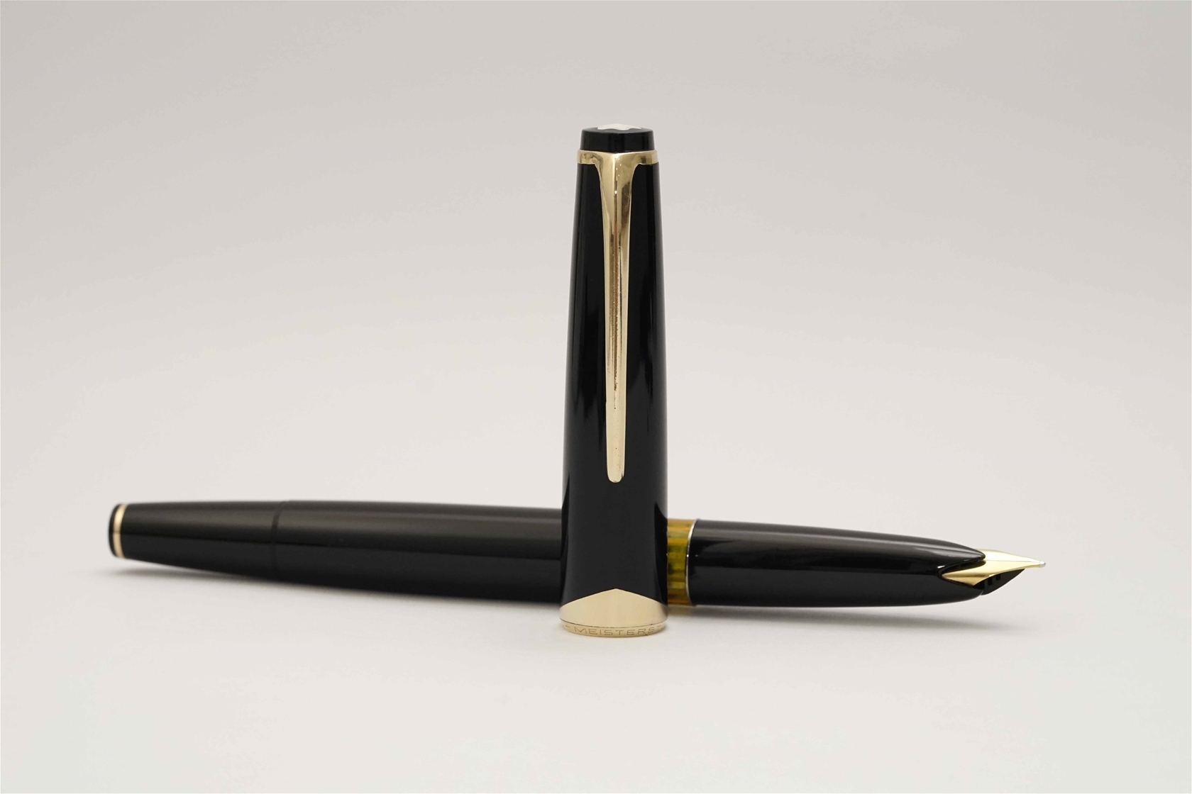 Bút máy Montblanc Meisterstuck No 14 Black Resin 14K F