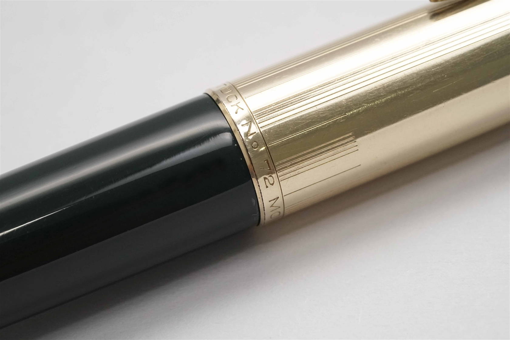 Bút máy Montblanc Meisterstuck No 72 Green & Gold Filled Cap 14K F