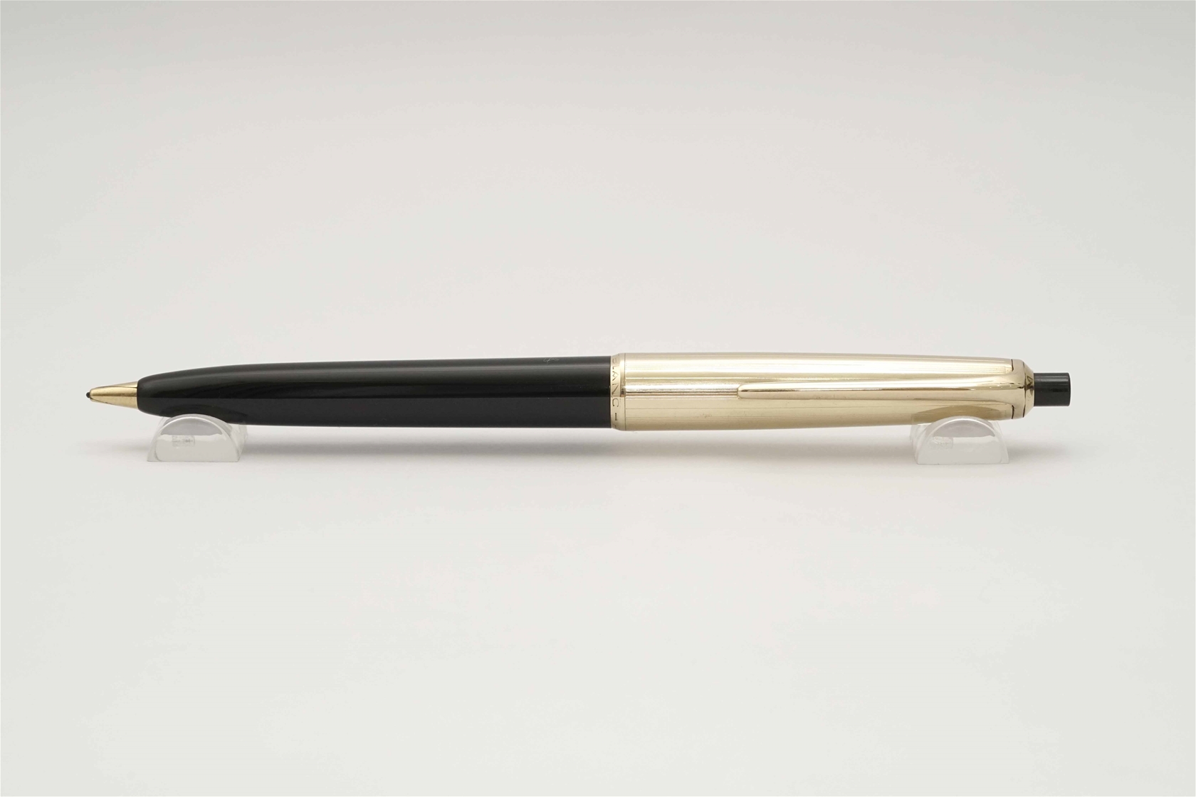 Bút chì Montblanc Meisterstuck No 75 Repeater Black & Gold Filled Cap Pencil 