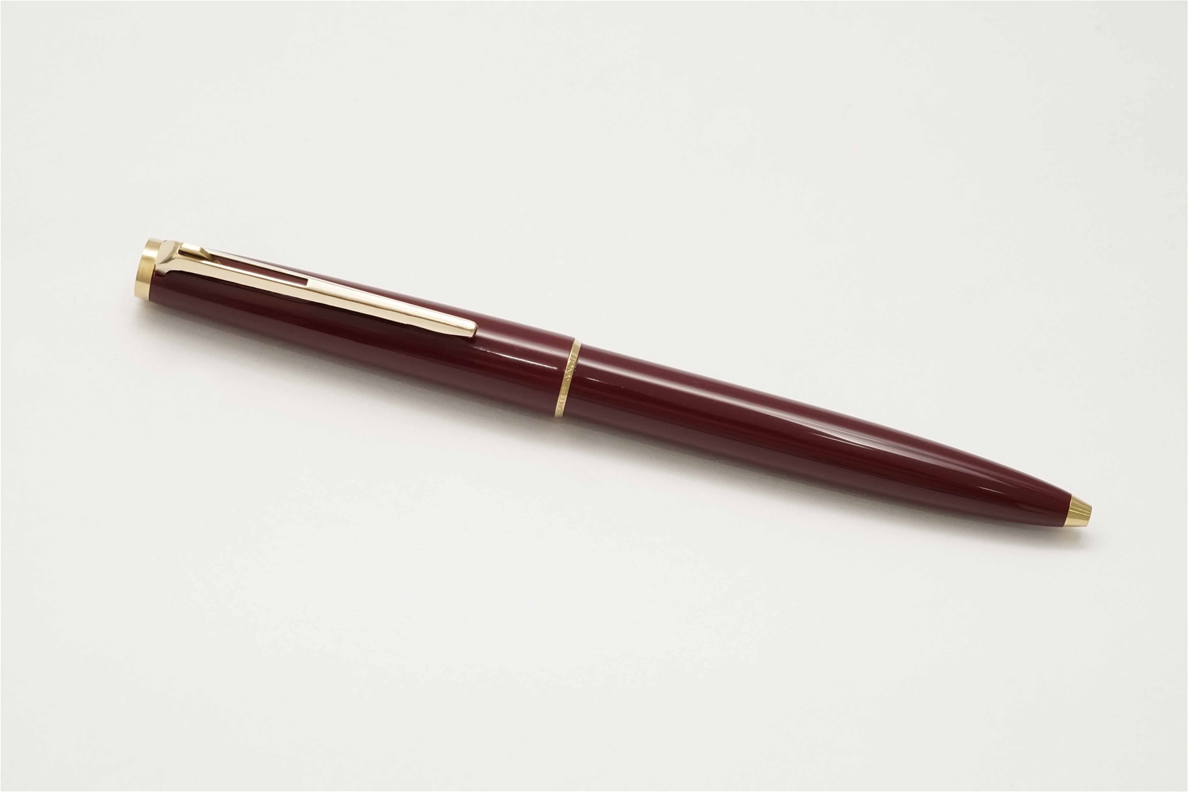 Bút bi Montblanc No 280 Burgundy Clip Lever Ballpoint Pen 