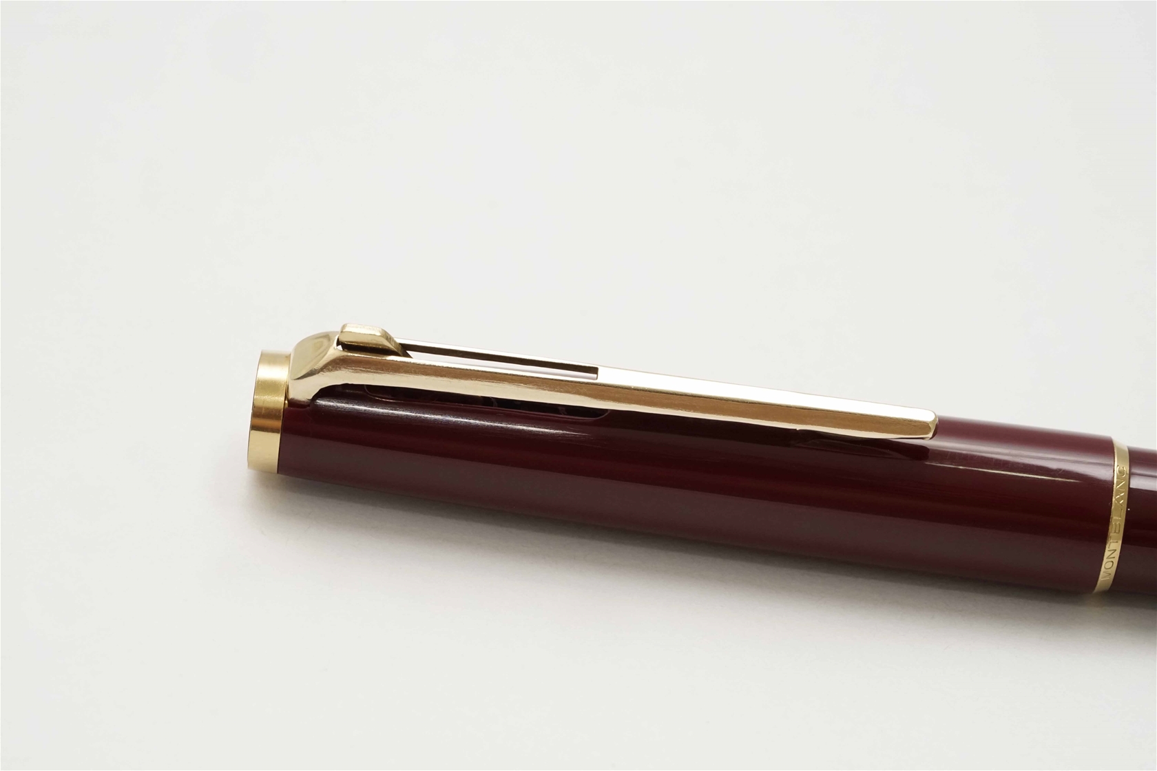 Bút bi Montblanc No 280 Burgundy Clip Lever Ballpoint Pen 