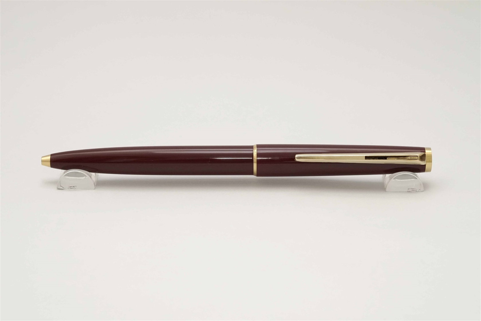 Bút bi Montblanc No 280 Burgundy Clip Lever Ballpoint Pen 