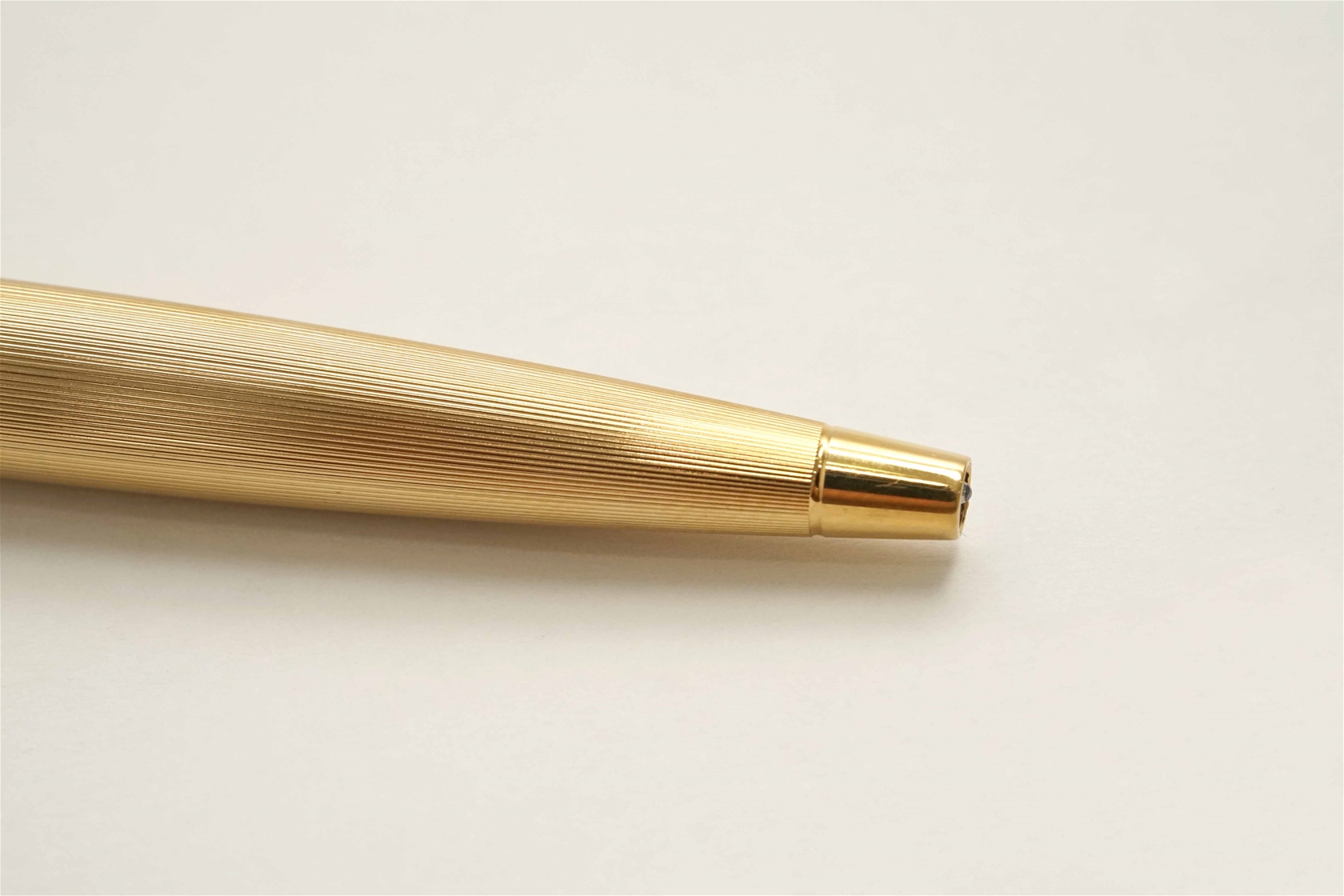 Bút bi Montblanc Noblesse Oblige Gold Pinstripe Ballpoint Pen