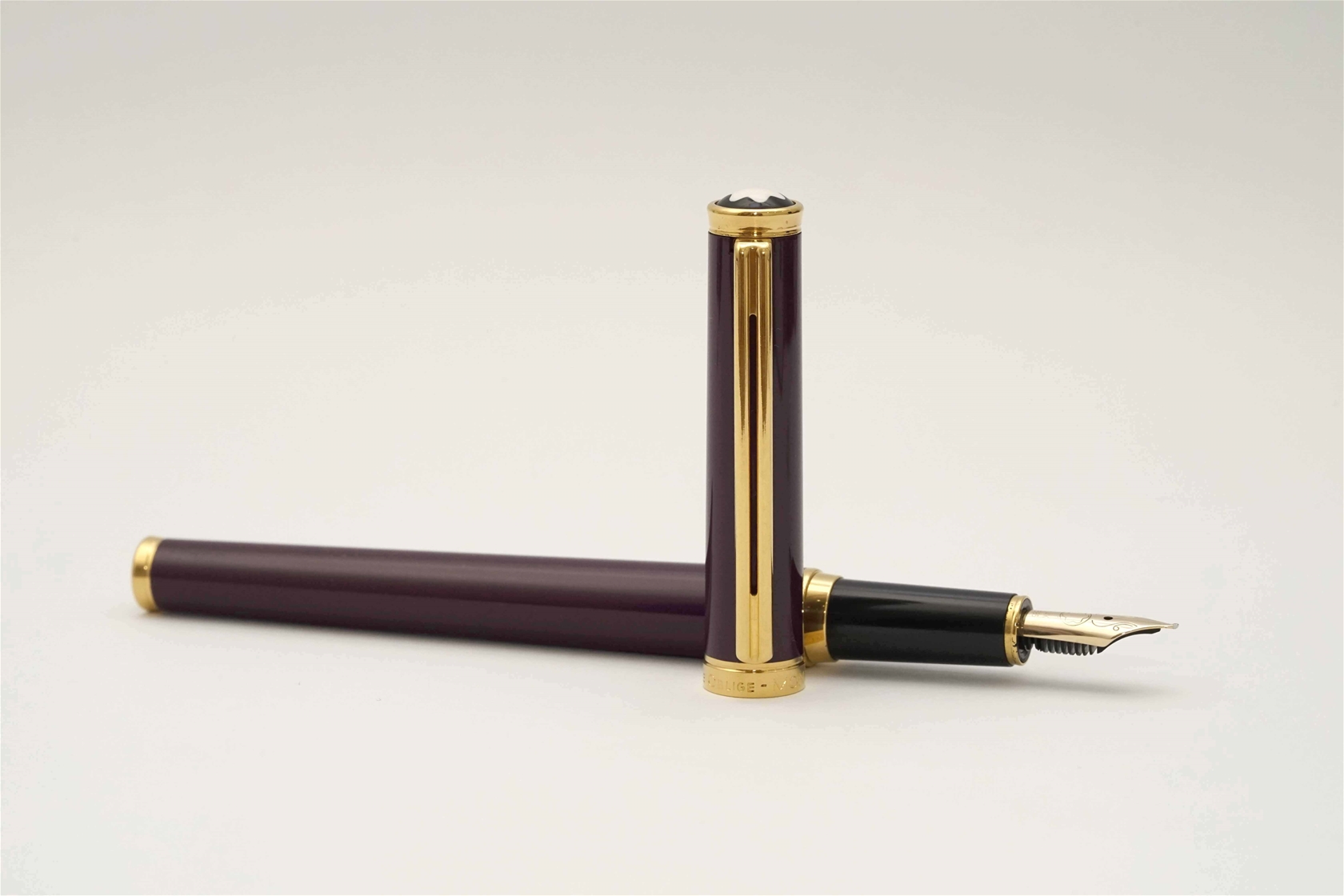 Bút máy Montblanc Noblesse Oblige Violet Purple 14K F