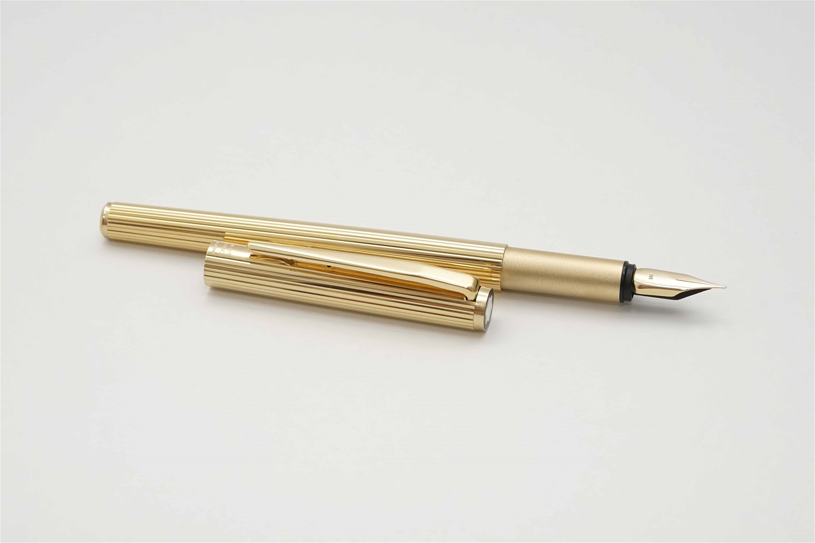 Bút máy Montblanc Noblesse Slimline Gold Plated 14K F