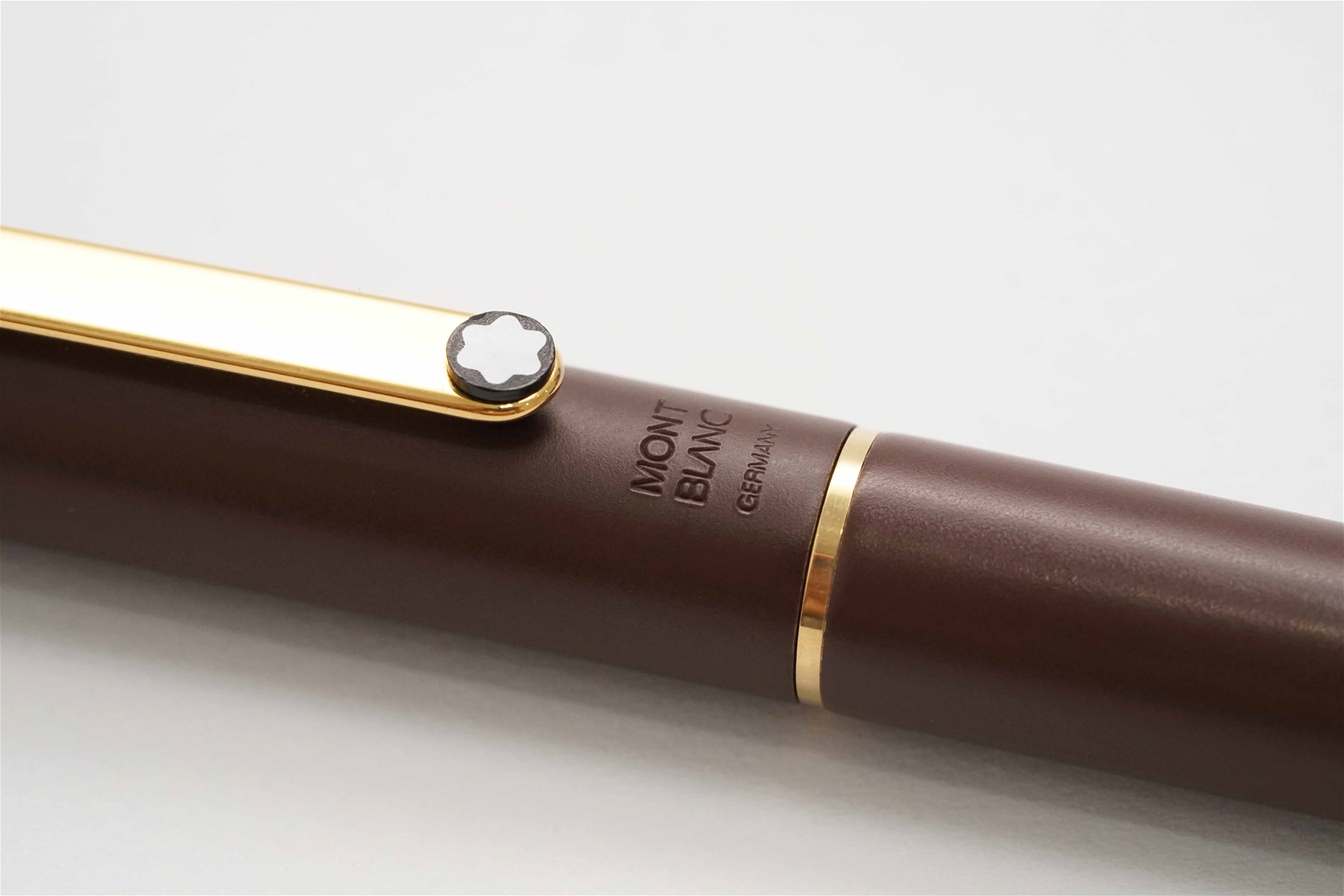 Bút máy Montblanc Noblesse Slimline Matte Brown Steel F