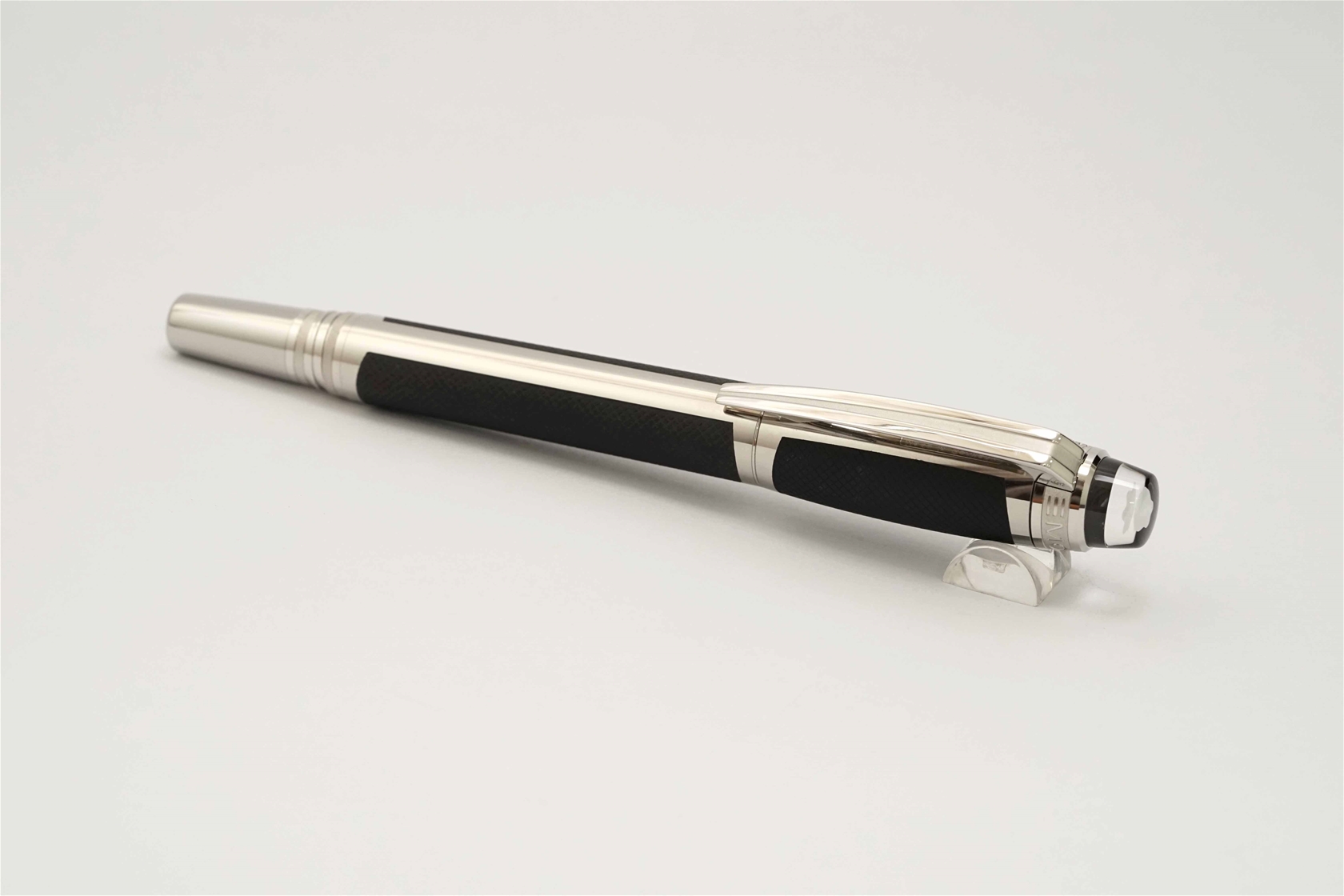 Bút máy Montblanc Starwalker Extreme 14K M