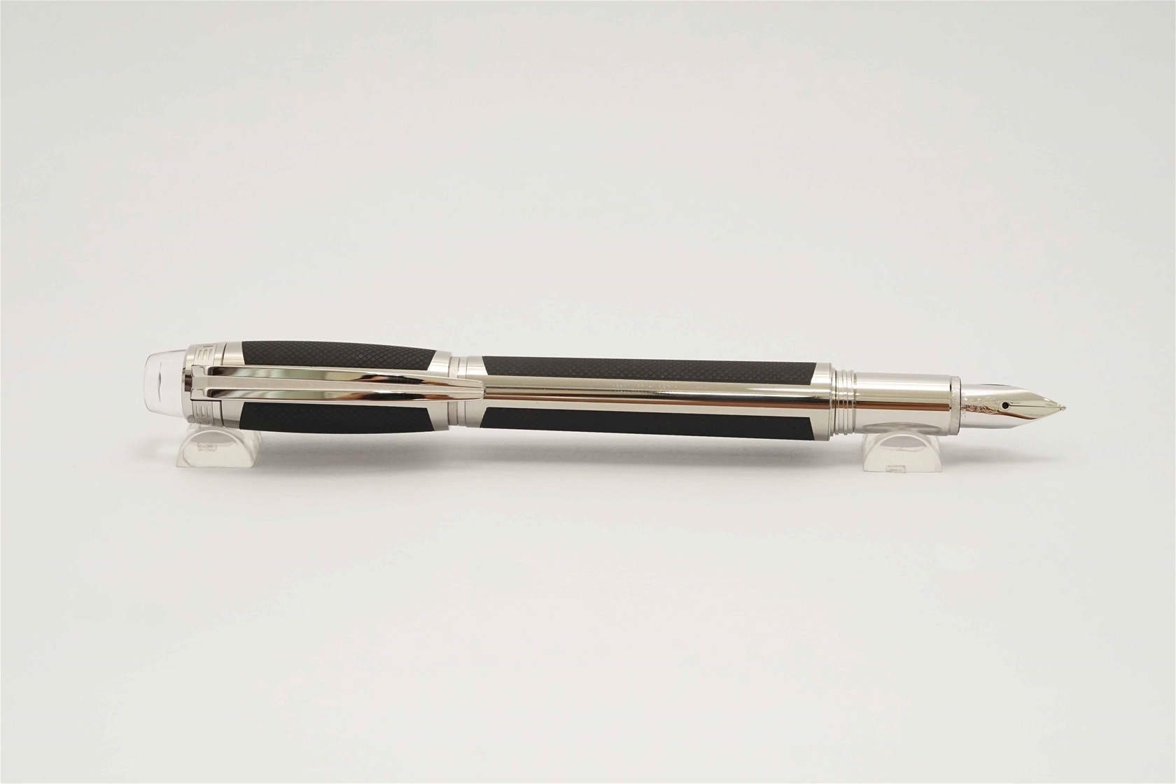 Bút máy Montblanc Starwalker Extreme 14K M