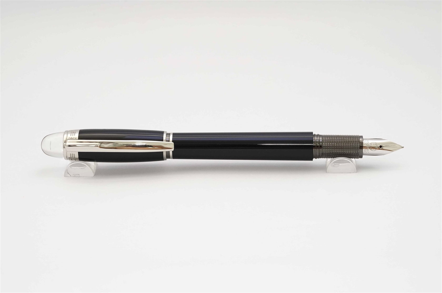 Bút máy Montblanc Starwalker Platinum Resin 14K F