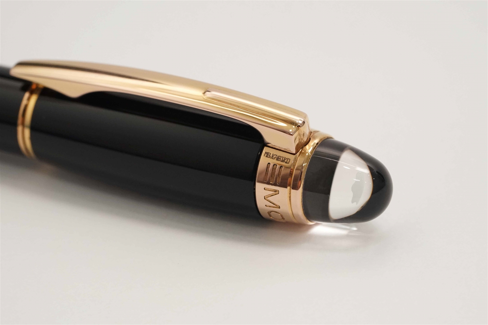 Bút máy Montblanc Starwalker Red Gold 14K M