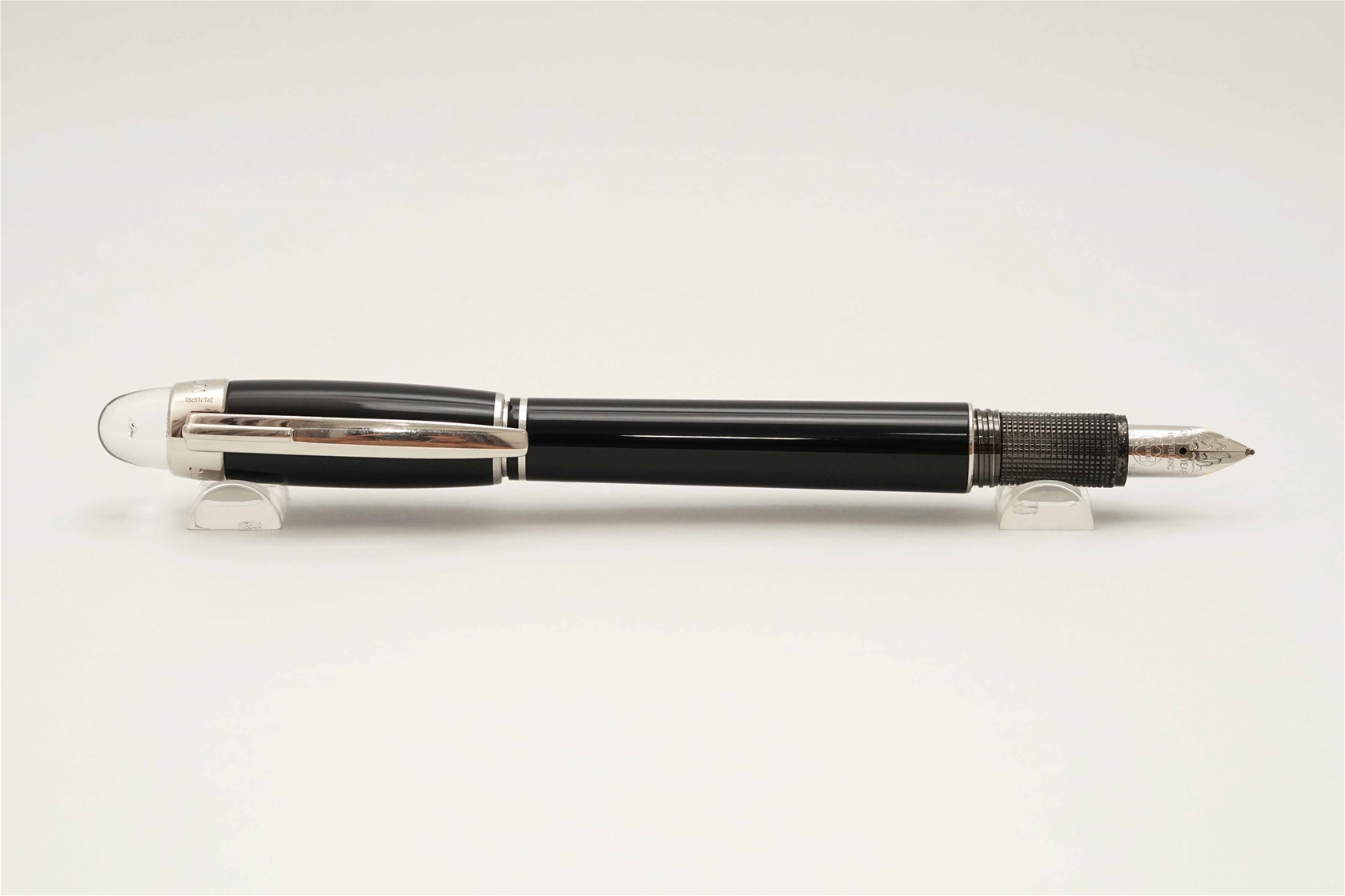 Bút máy Montblanc Starwalker Soulmakers For 100 Years Special Edition 18K B