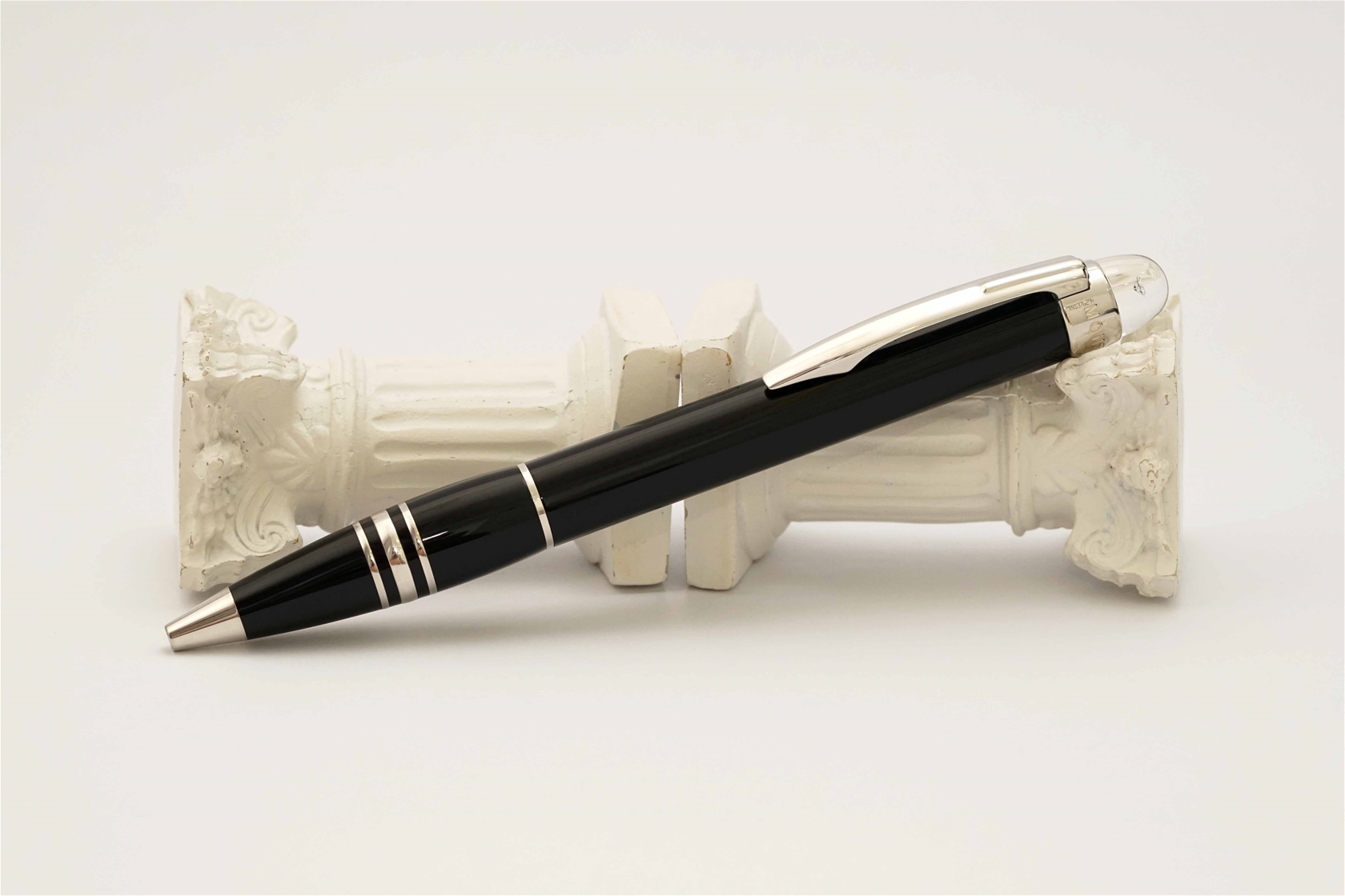 Bút bi Montblanc Starwalker Soulmakers For 100 Years Special Edition Ballpoint Pen