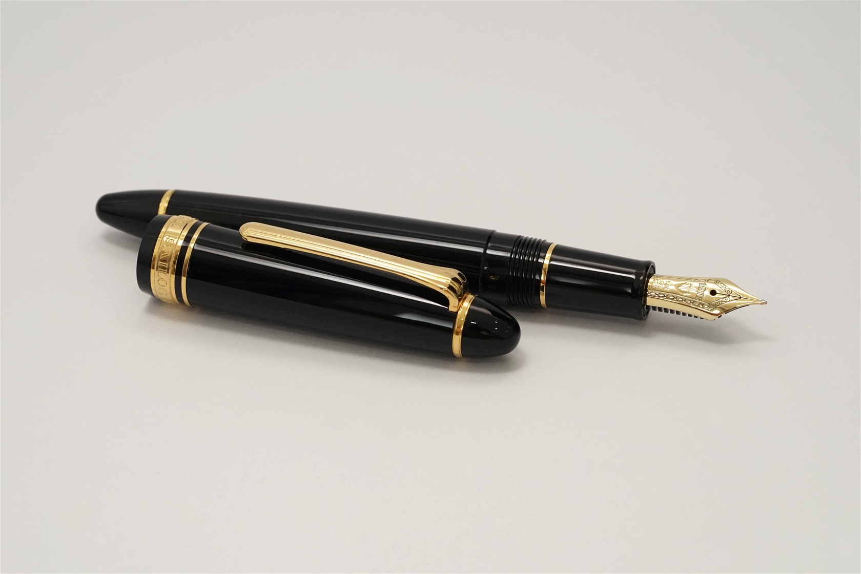 Bút máy Sailor 1911 Standard Black & Gold 14K H-M