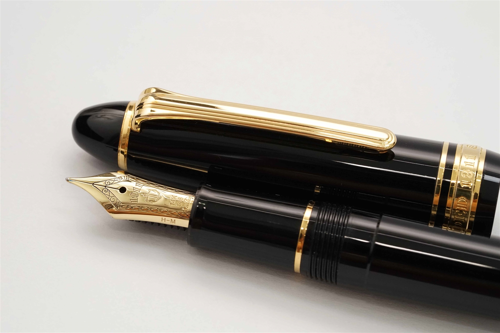 Bút máy Sailor 1911 Standard Black & Gold 14K H-M