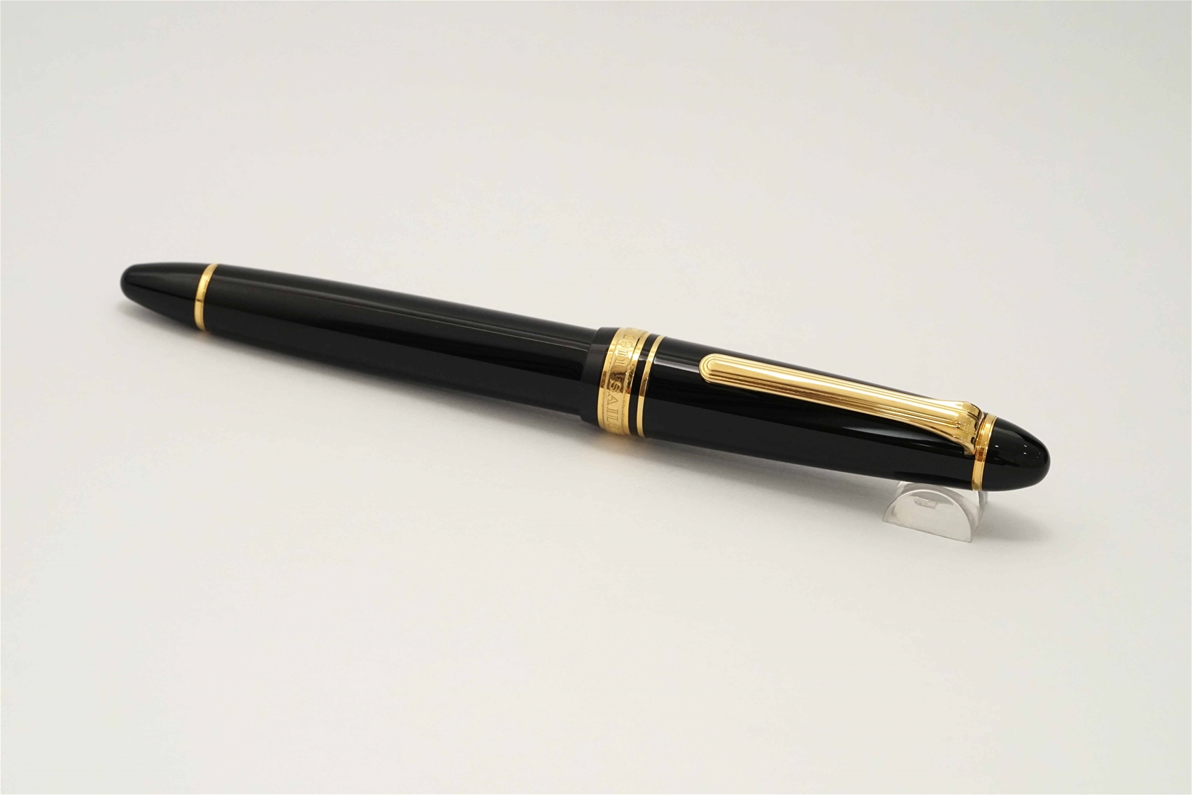 Bút máy Sailor 1911 Standard Black & Gold 14K H-M