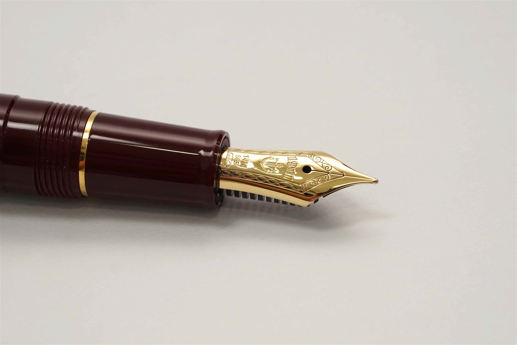 Bút máy Sailor 1911 Profit Standard Burgundy 14K H-M