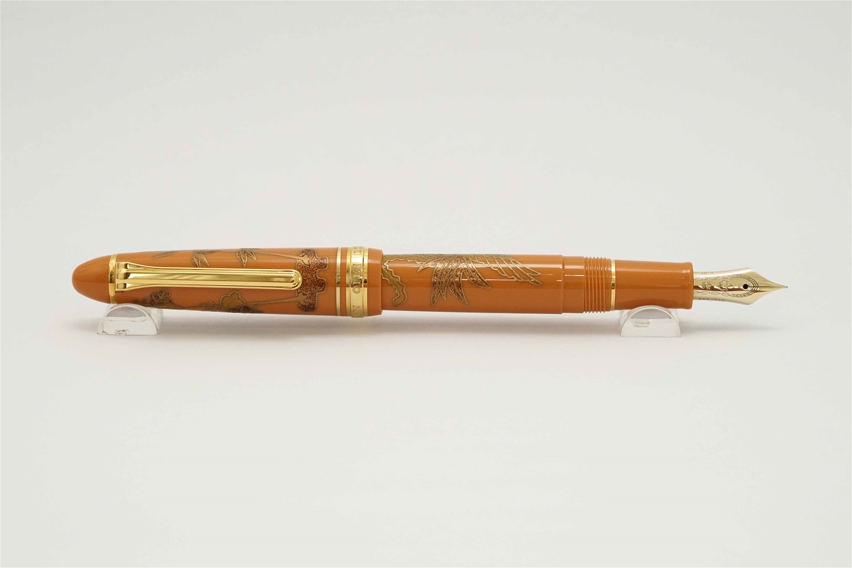 Bút máy Sailor Japanese Emperor's Birthday Limited Edition 14K H-MF