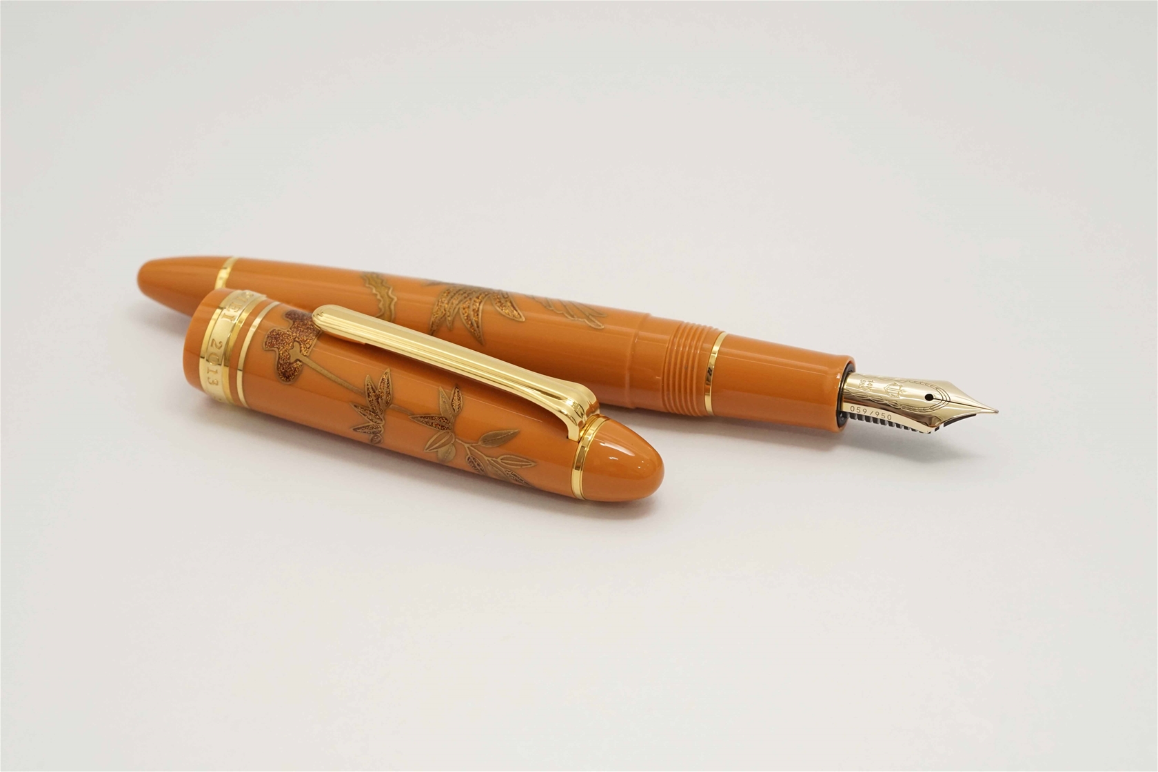 Bút máy Sailor Japanese Emperor's Birthday Limited Edition 14K H-MF