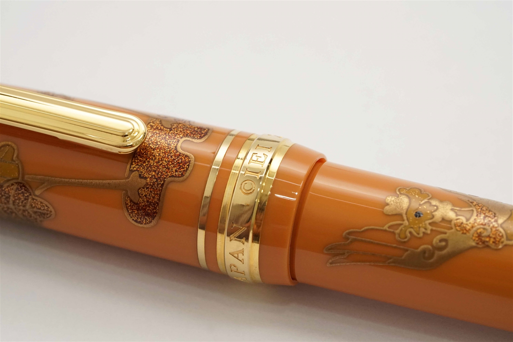 Bút máy Sailor Japanese Emperor's Birthday Limited Edition 14K H-MF