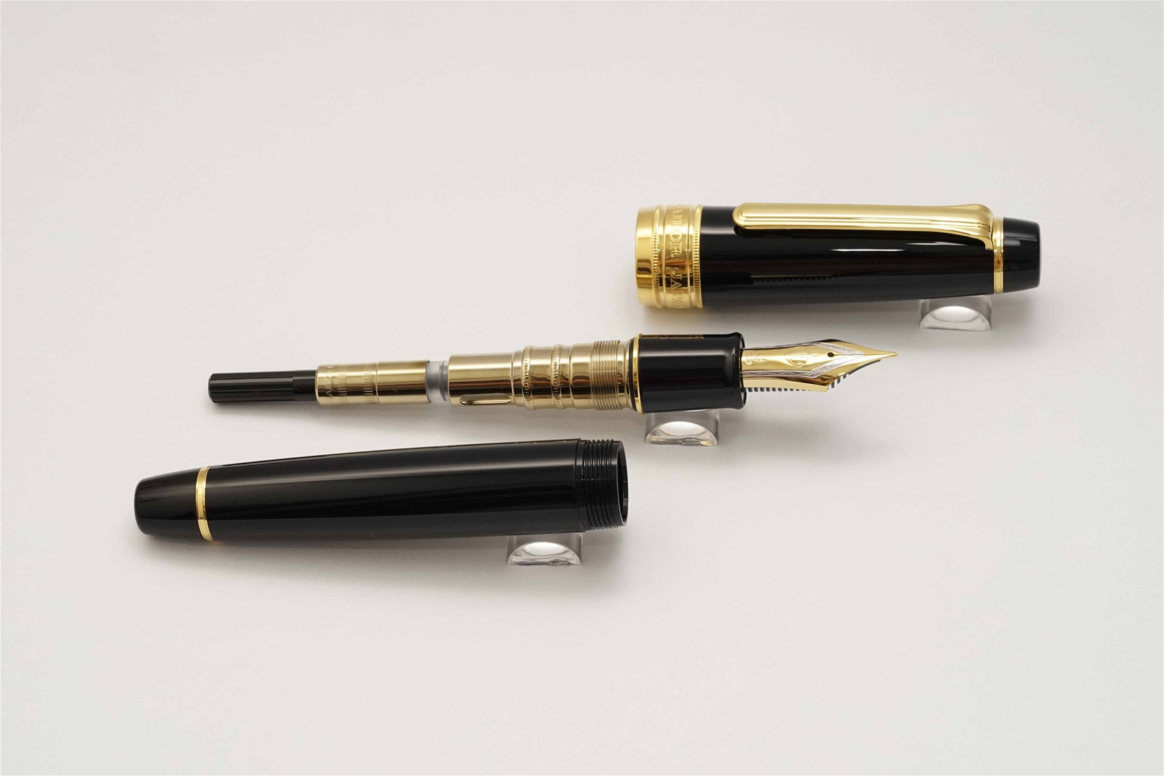 Bút máy Sailor King of Pen Professional Gear Black 21K M