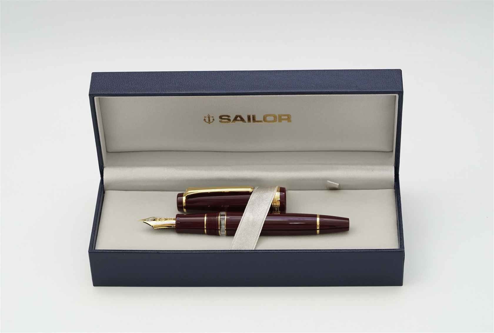 Bút máy Sailor Pro Gear Realo Maroon H-F 