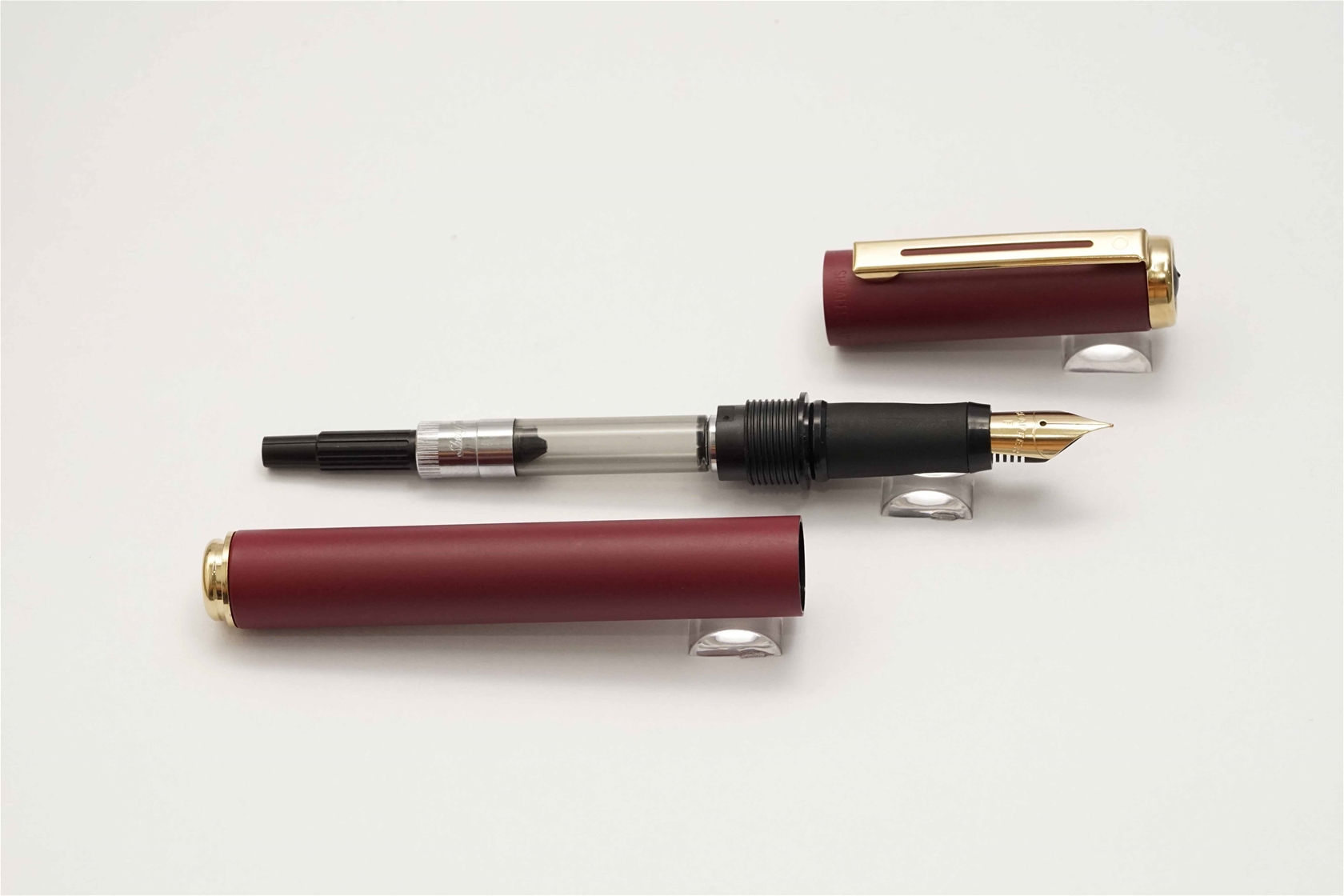 Bút máy Sheaffer Award Matte Red Steel F