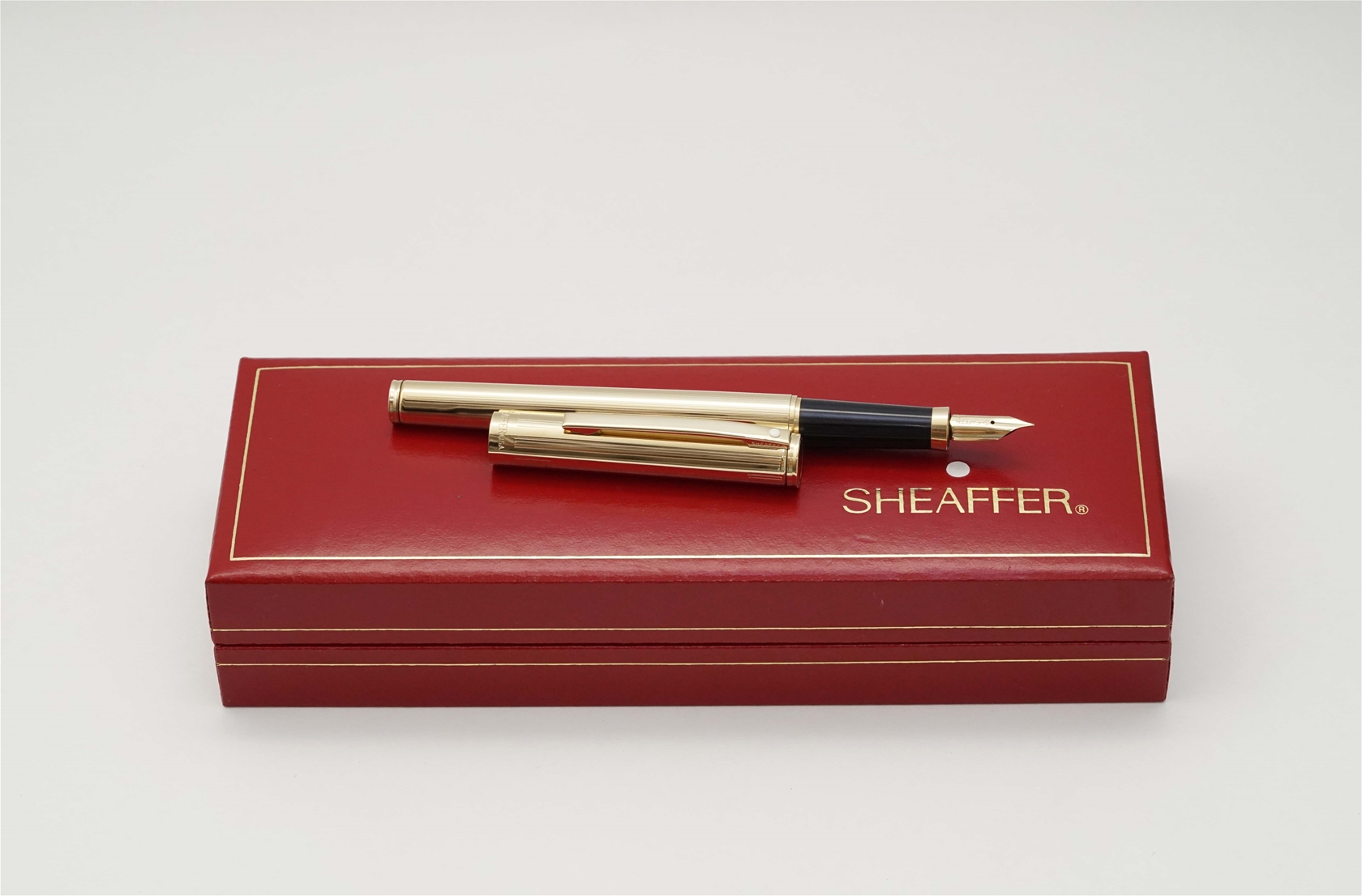 Bút máy Sheaffer Fashion 270 23K Gold Plated Steel F