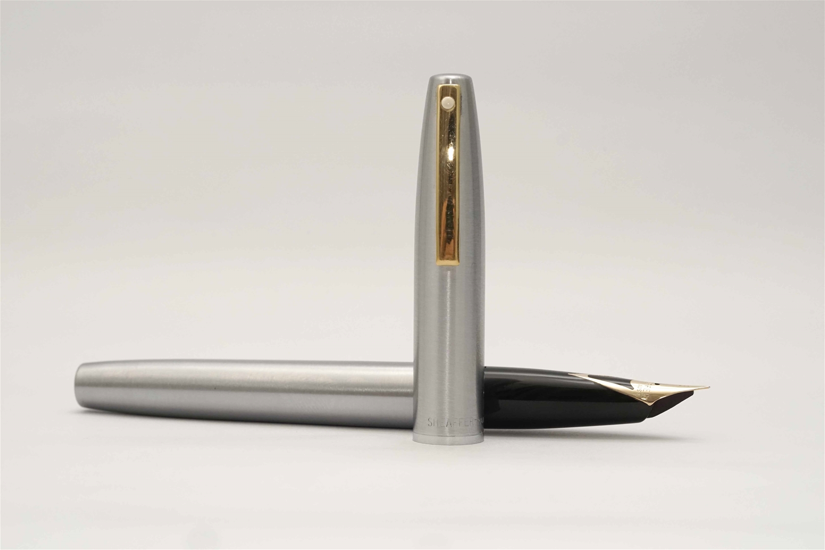 Bút máy Sheaffer Imperial 444 Stainless Steel 14K F