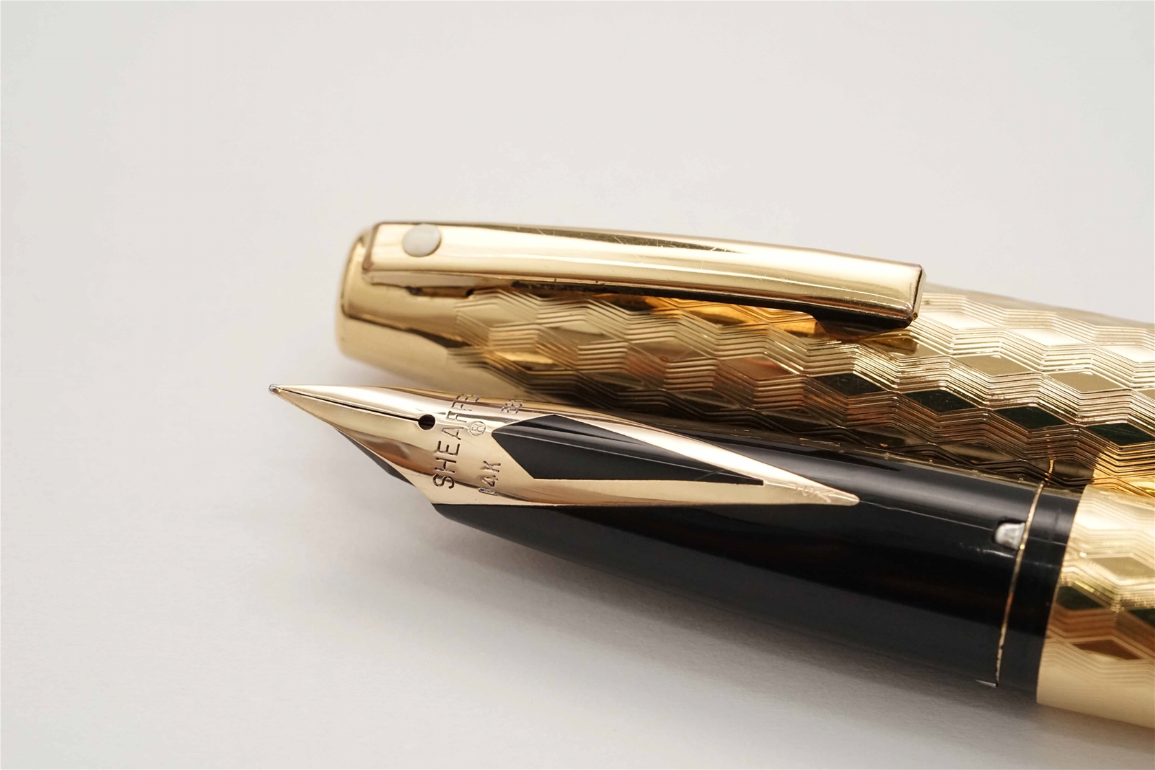 Bút máy Sheaffer Imperial 835 Marquetry Gold Plated 14K F